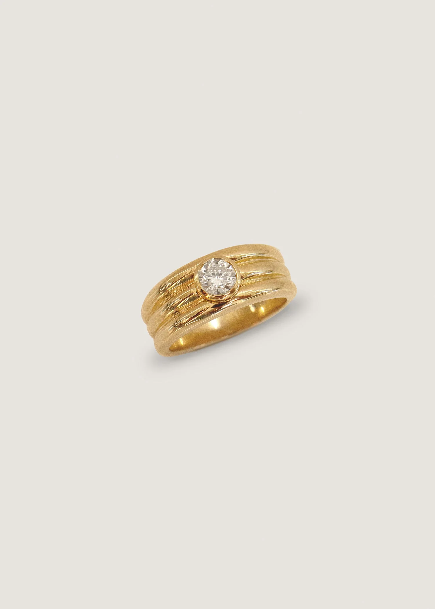 Kinn - Françoise Layered Ellipse Ring Diamond - Image 3