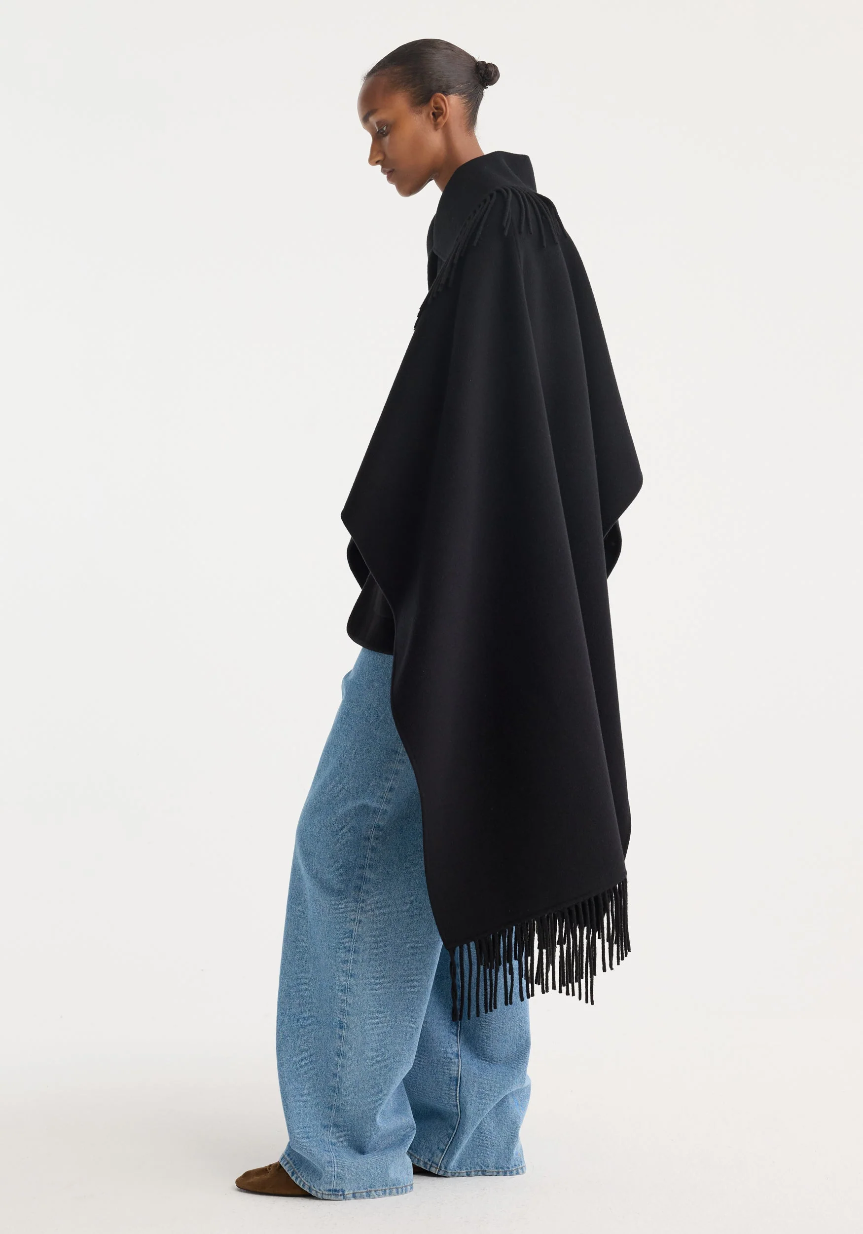 ROHE - Fringe poncho double - faced wool | black - Image 3