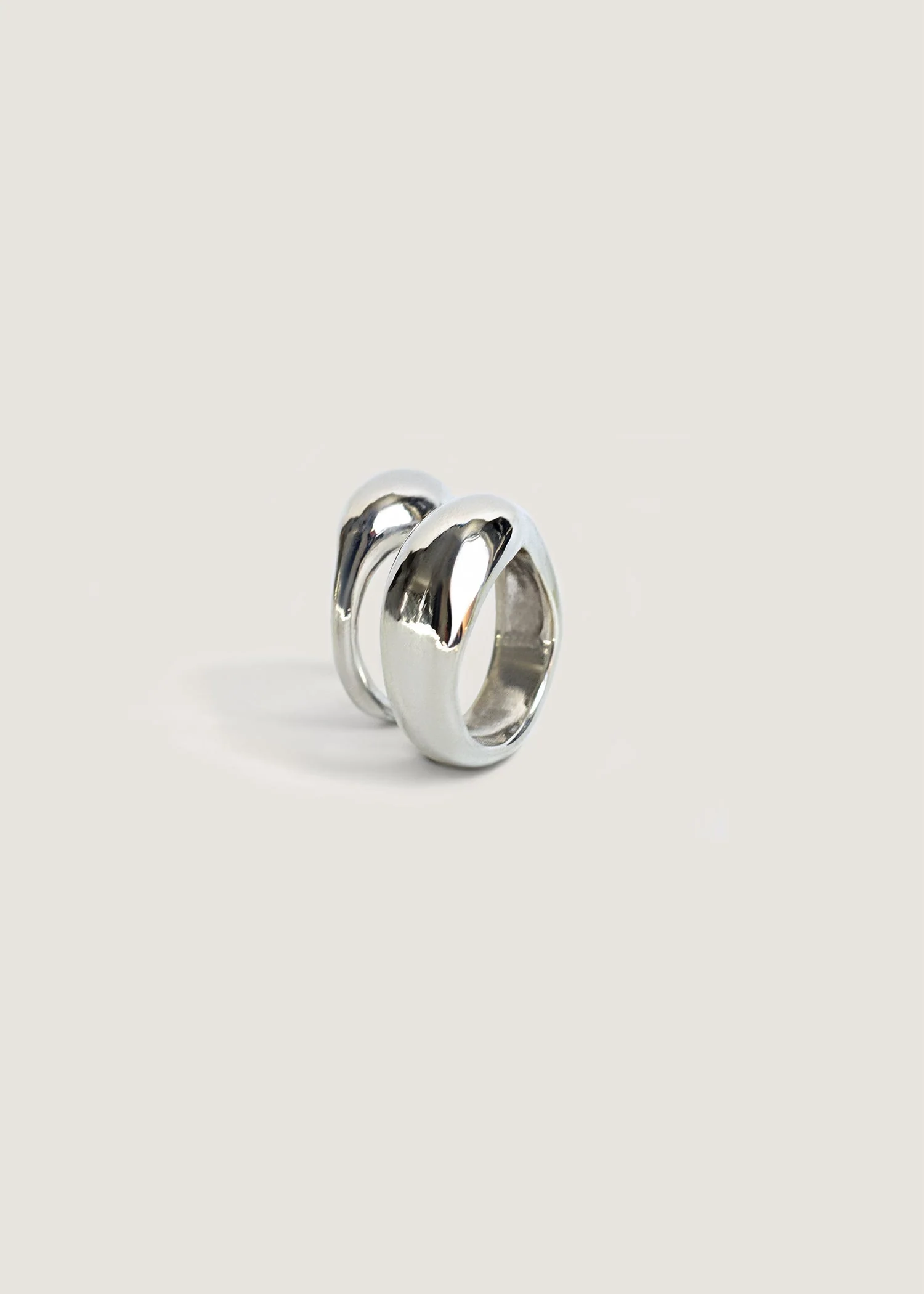 Kinn - Hera Sculptural Ring Stack Silver - Image 4