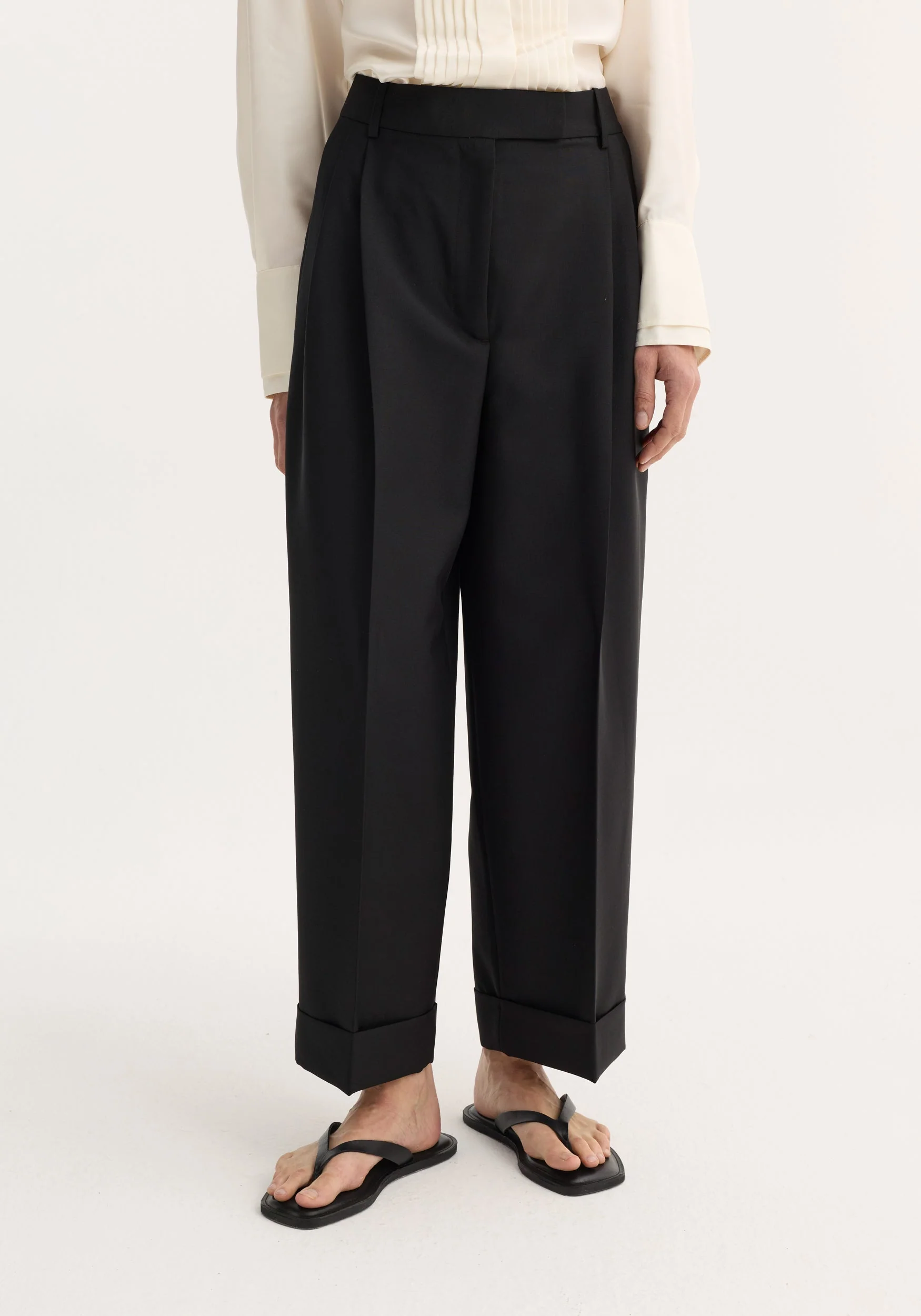 ROHE - High - waist turn - up trousers | black - Image 3