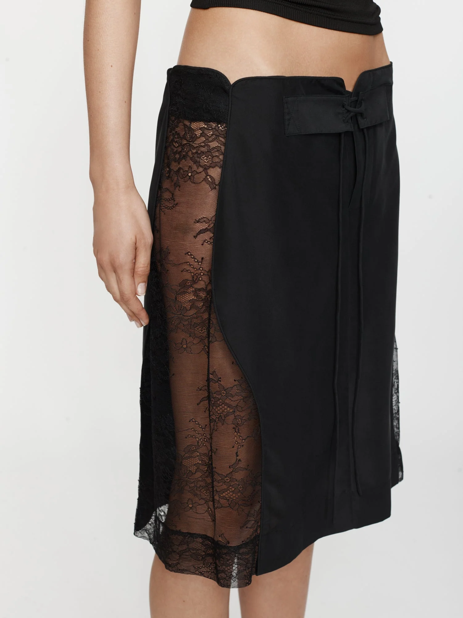 Christopher Esber - Hudson Wave Lace Boardie Skirt - Image 2