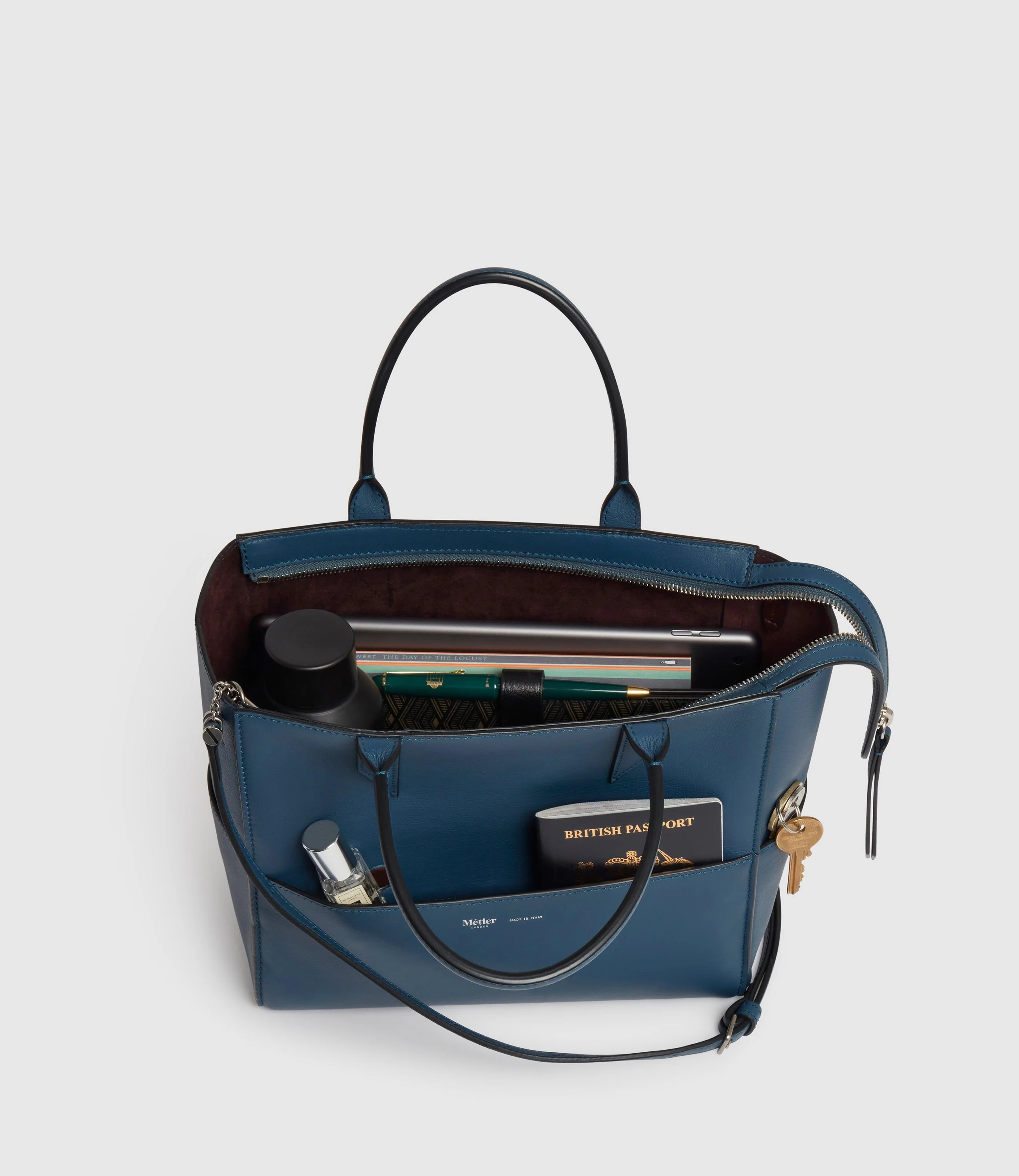 Metier - Incognito Crossbody Cabas Smooth Calfskin Storm - Image 7
