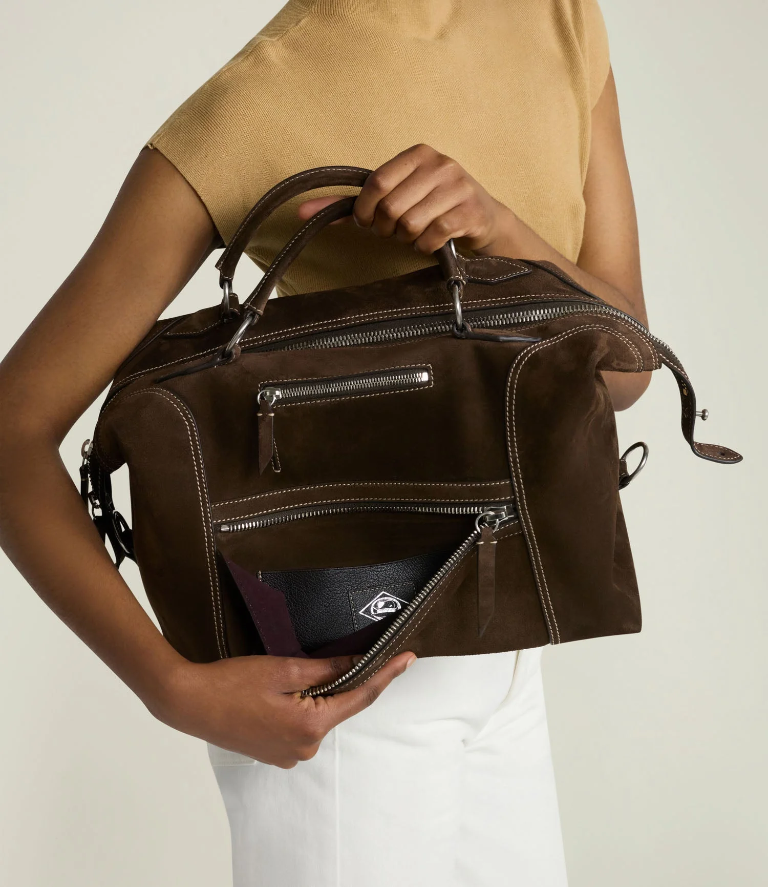 Metier - W INDIANA JONES™ Vagabond Messenger Chocolate Suede - Image 8