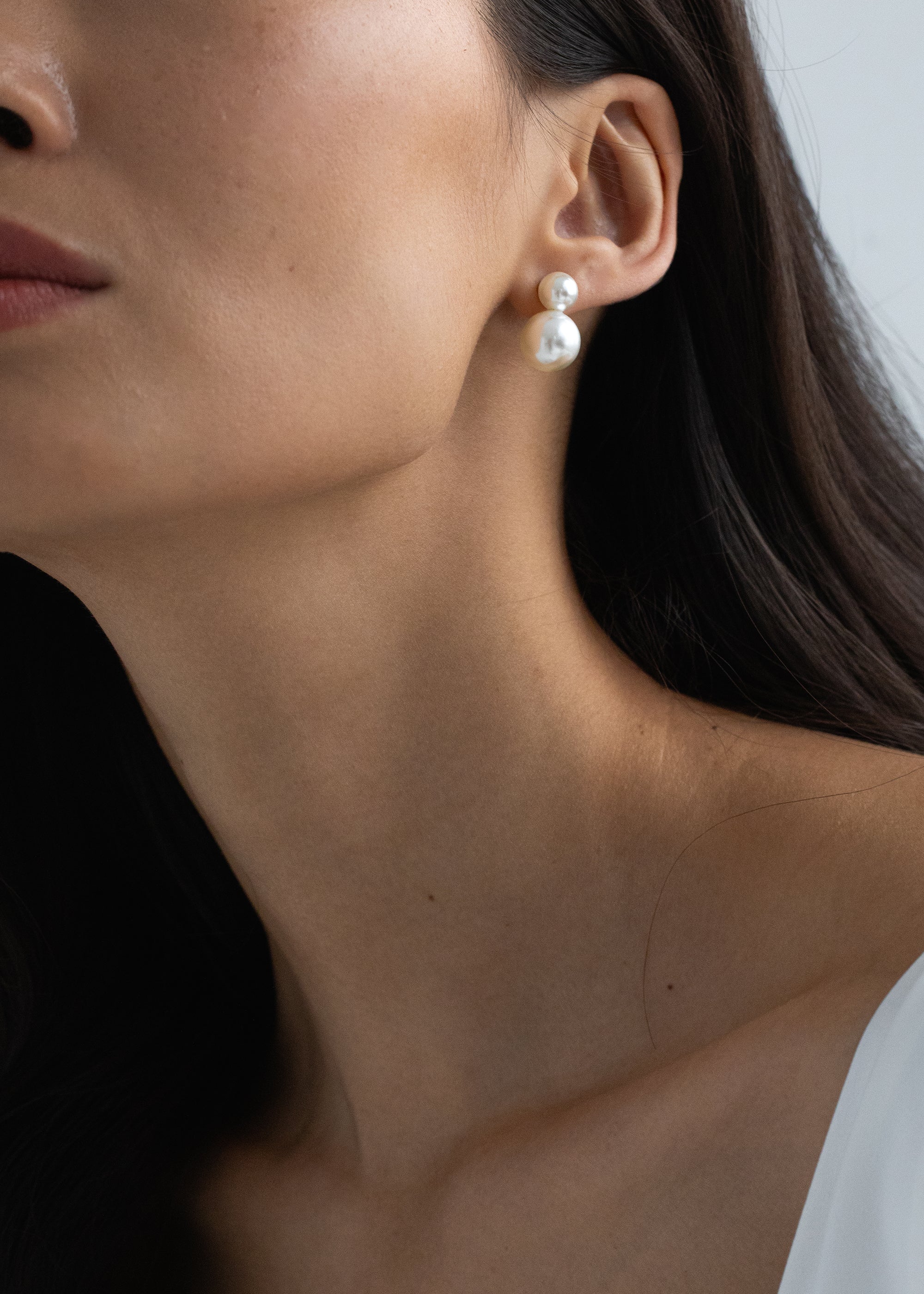 Jennifer Behr - Iris Pearl Earrings - Image 6