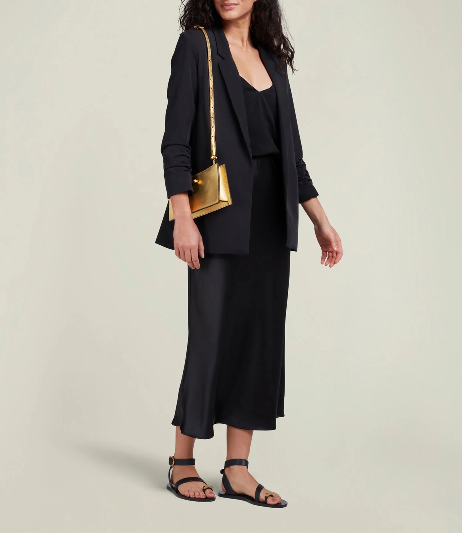 Metier - ISSIMO | Métier Ease Metallic Calfskin Gold - Image 5