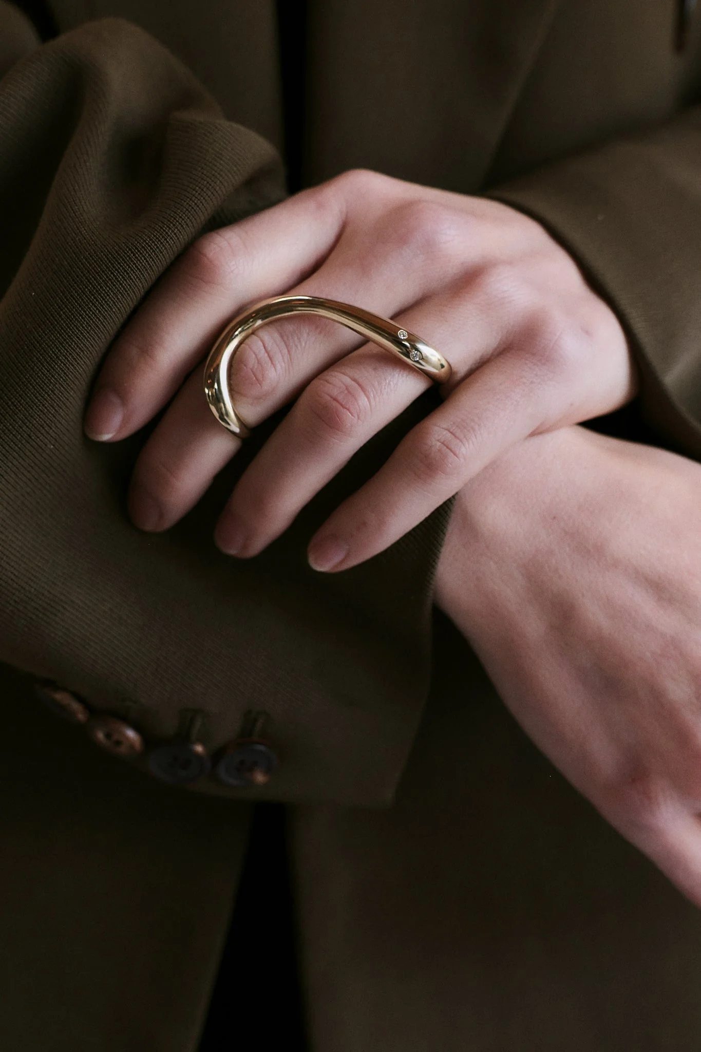 Kinn - J Ring Diamond Gold - Image 2