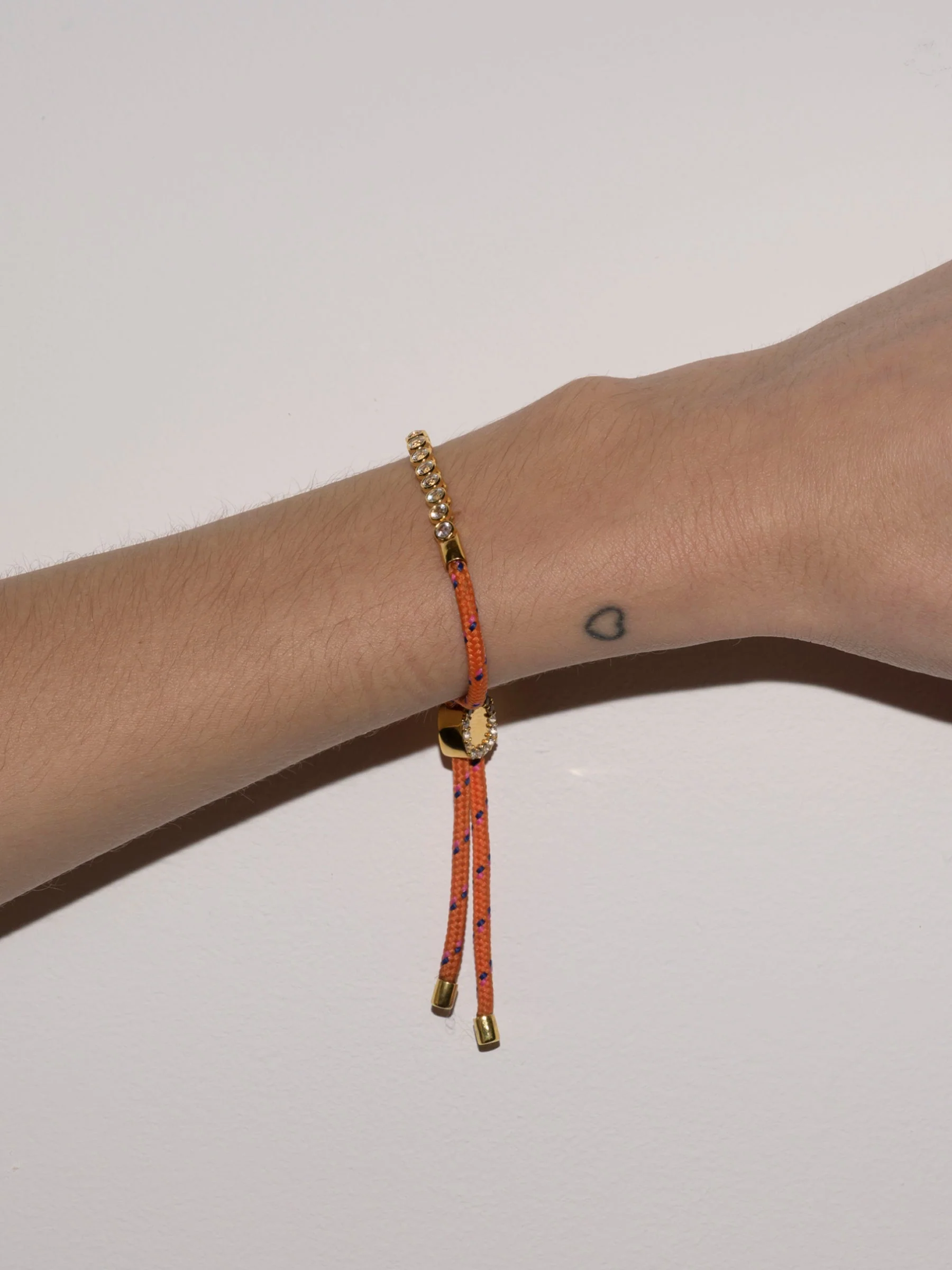 Dorsey - JAMES BEZEL ORANGE PARACORD BRACELET, GOLD - Image 4