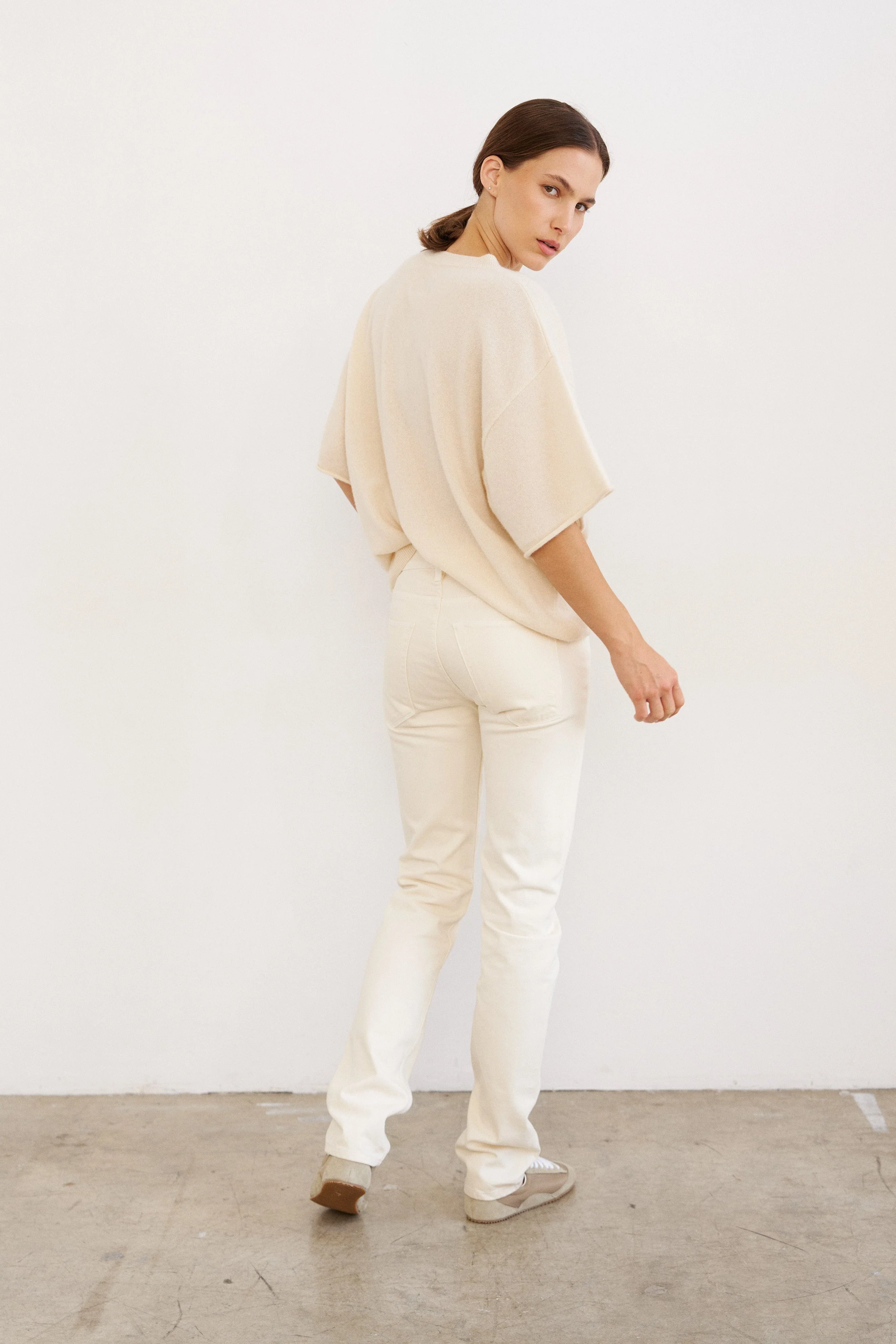 Jamie Haller - The Cashmere Tee in Creme - Image 6