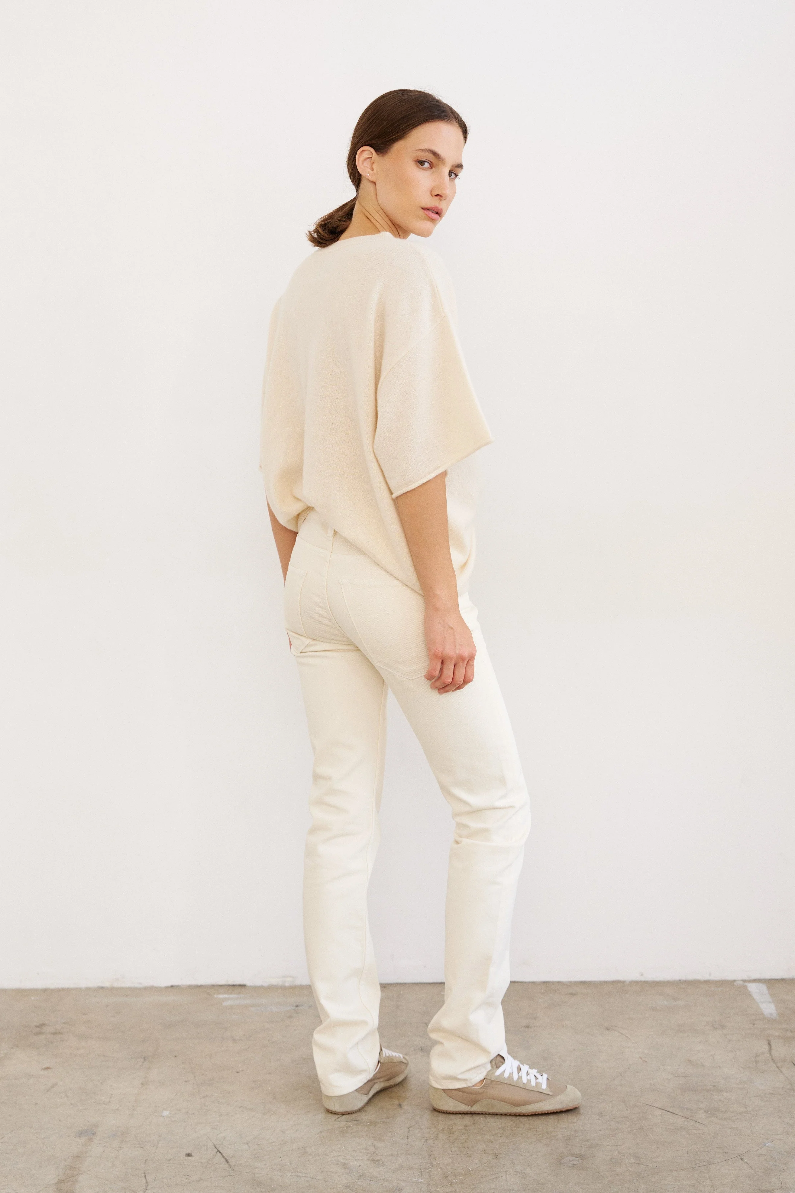 Jamie Haller - The Cashmere Tee in Creme - Image 7