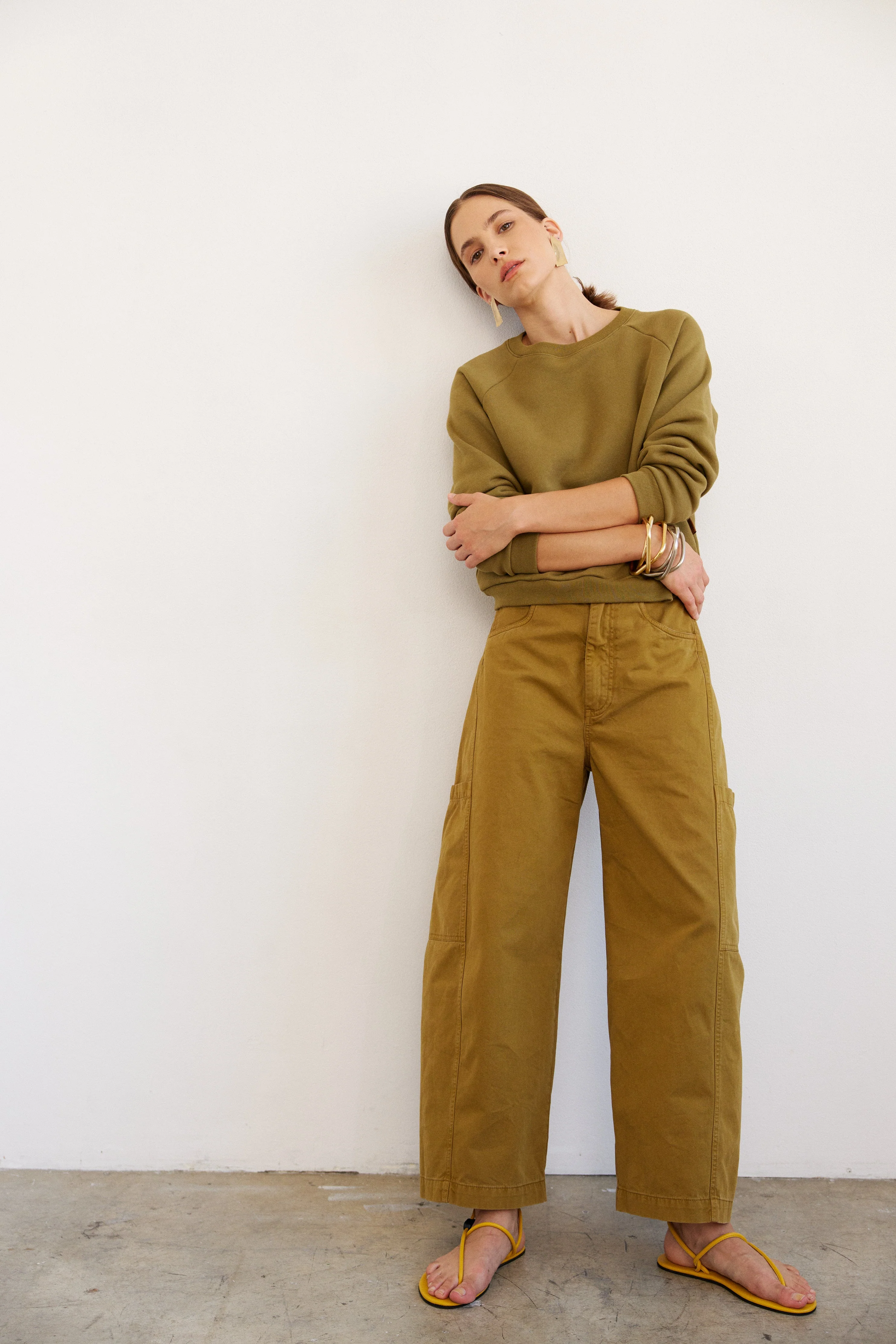 Jamie Haller - The Daily Sweatshirt in Avo - Image 12