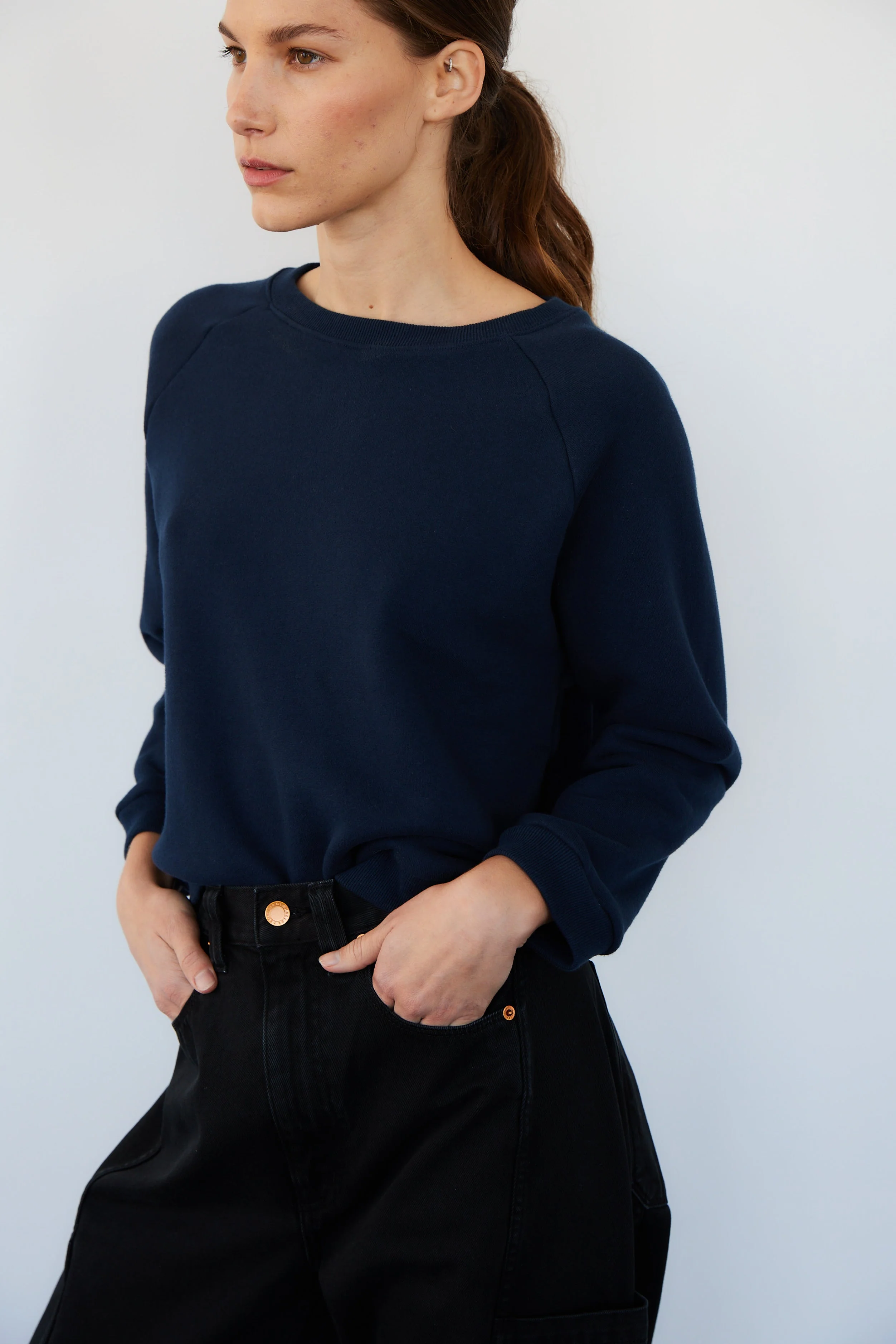 Jamie Haller - The Daily Sweatshirt in Navy - Image 11
