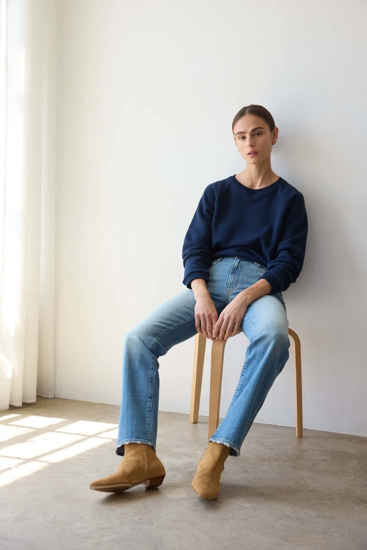 Jamie Haller - The Daily Sweatshirt in Navy - Image 12