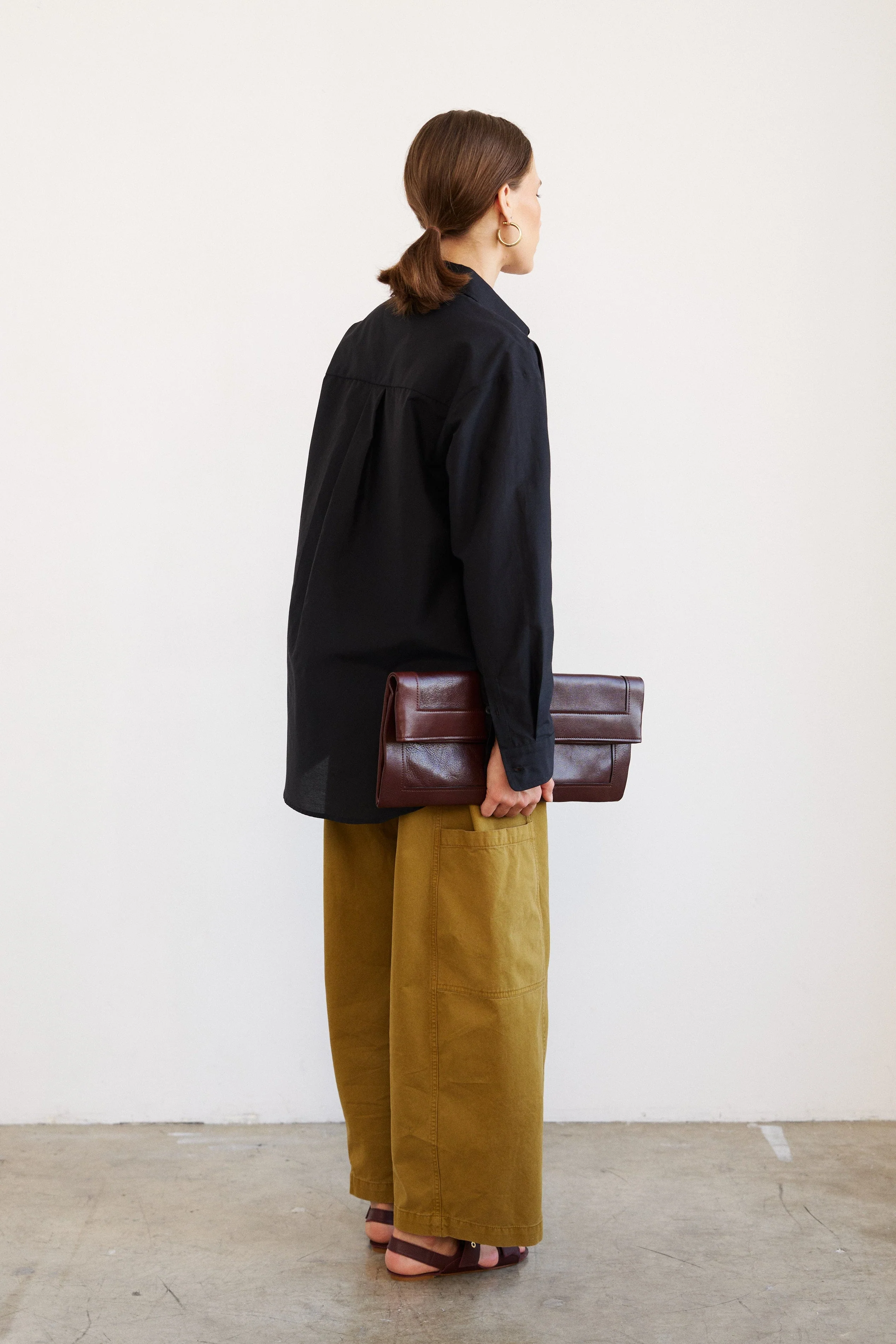 Jamie Haller - The Essential Shirt in Black - Image 10