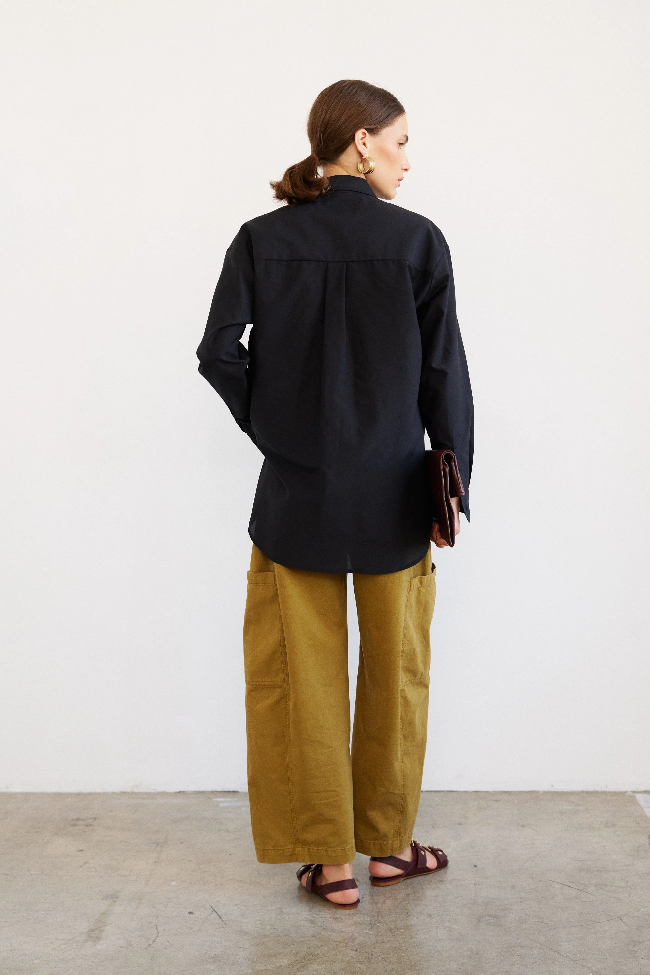 Jamie Haller - The Essential Shirt in Black - Image 9
