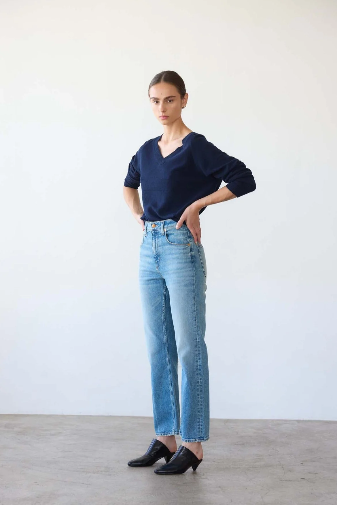 Jamie Haller - The V Fave Cashmere Sweater in Navy - Image 13