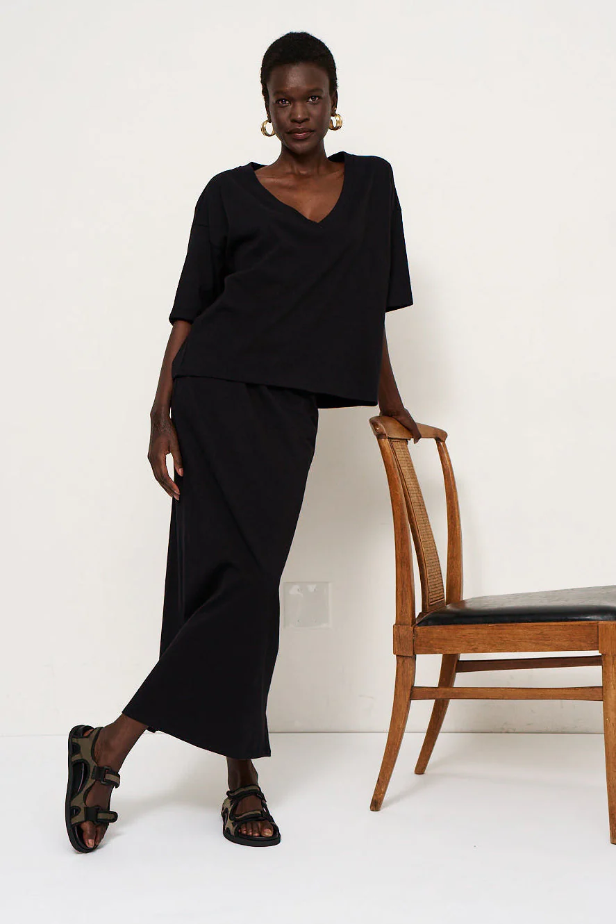 Jamie Haller - The V Tee in Black
