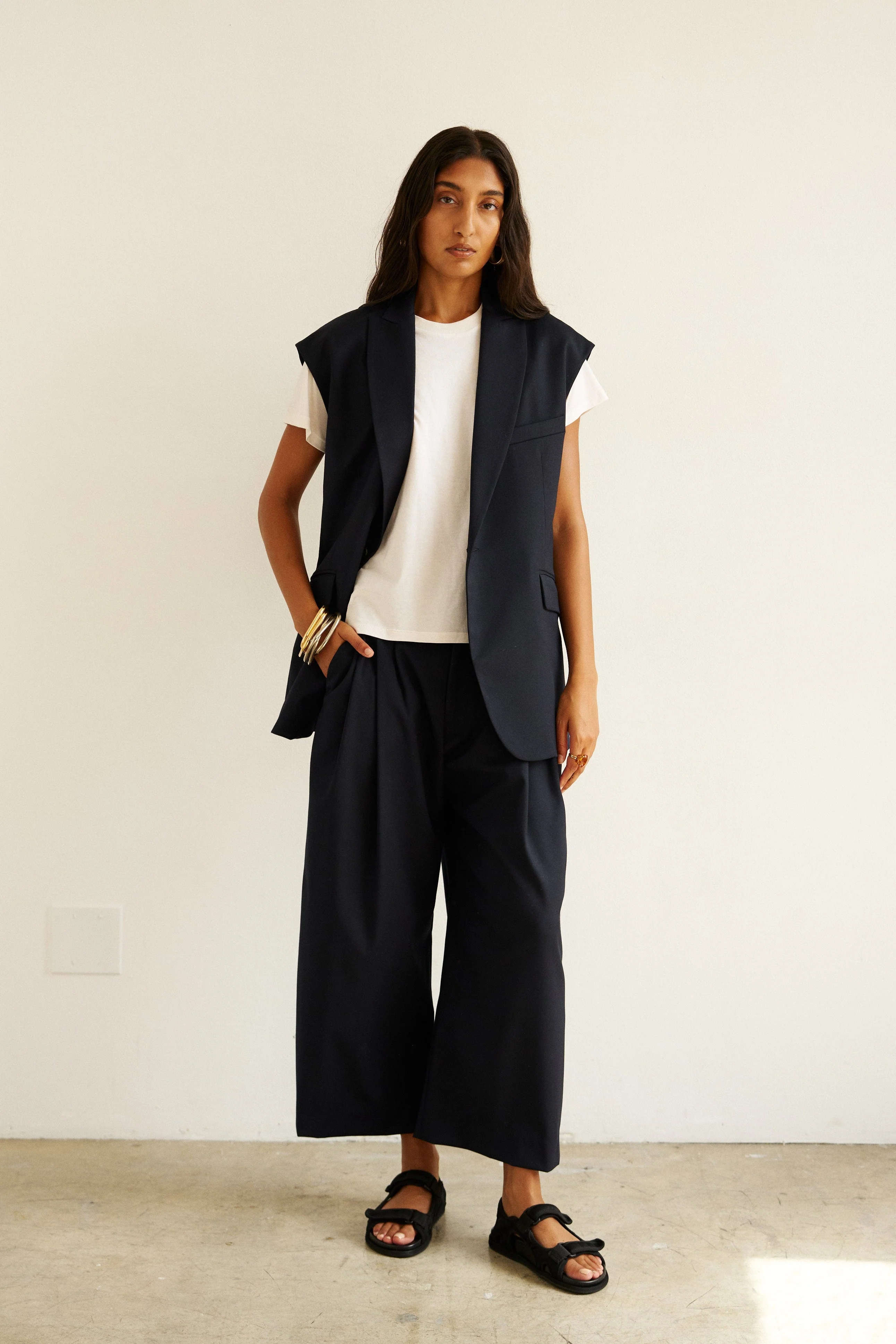 Jamie Haller - The Vested Blazer in Navy - Image 5
