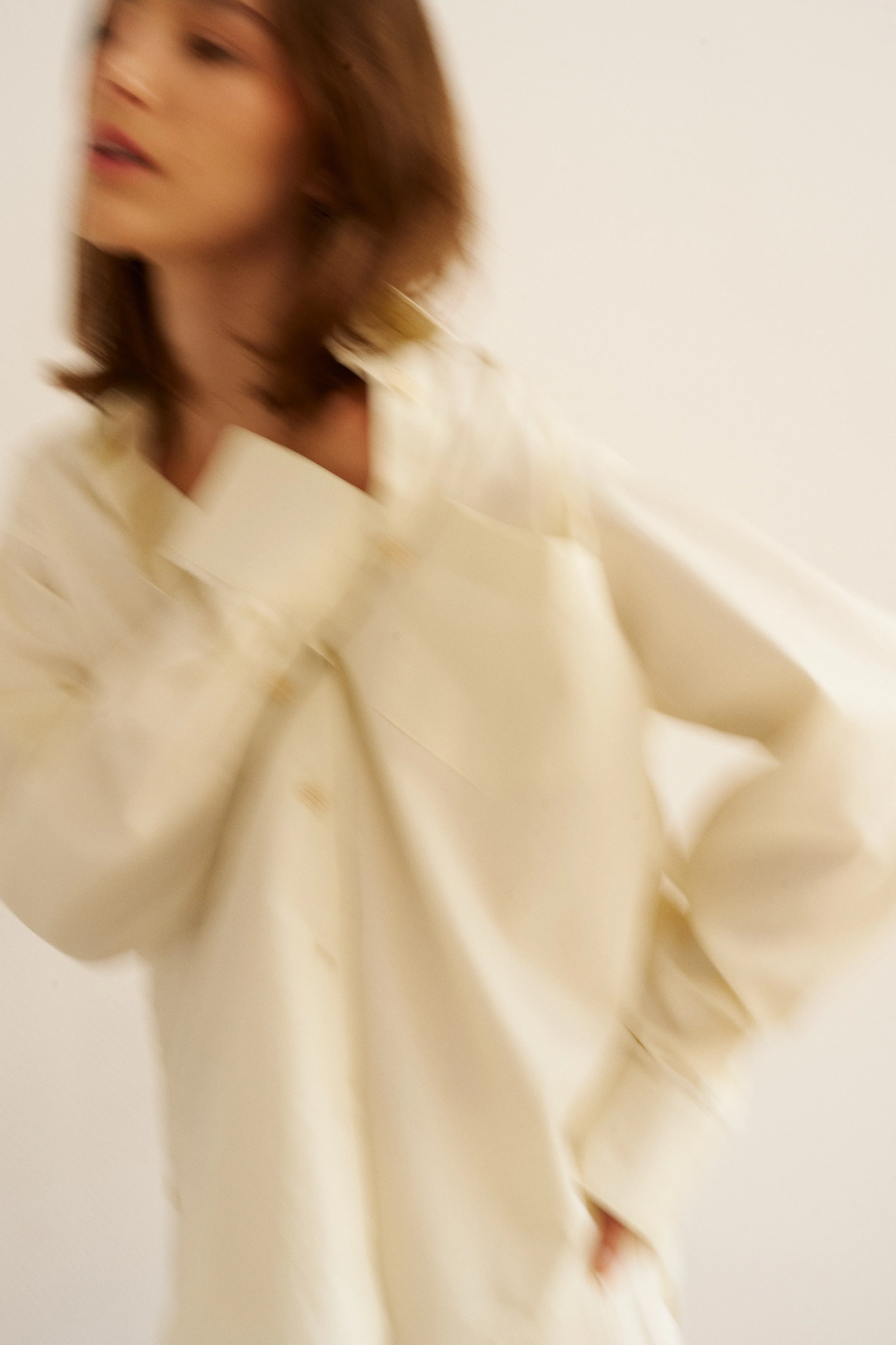 Jamie Haller - The Weekend Shirt in Ecru - Image 12