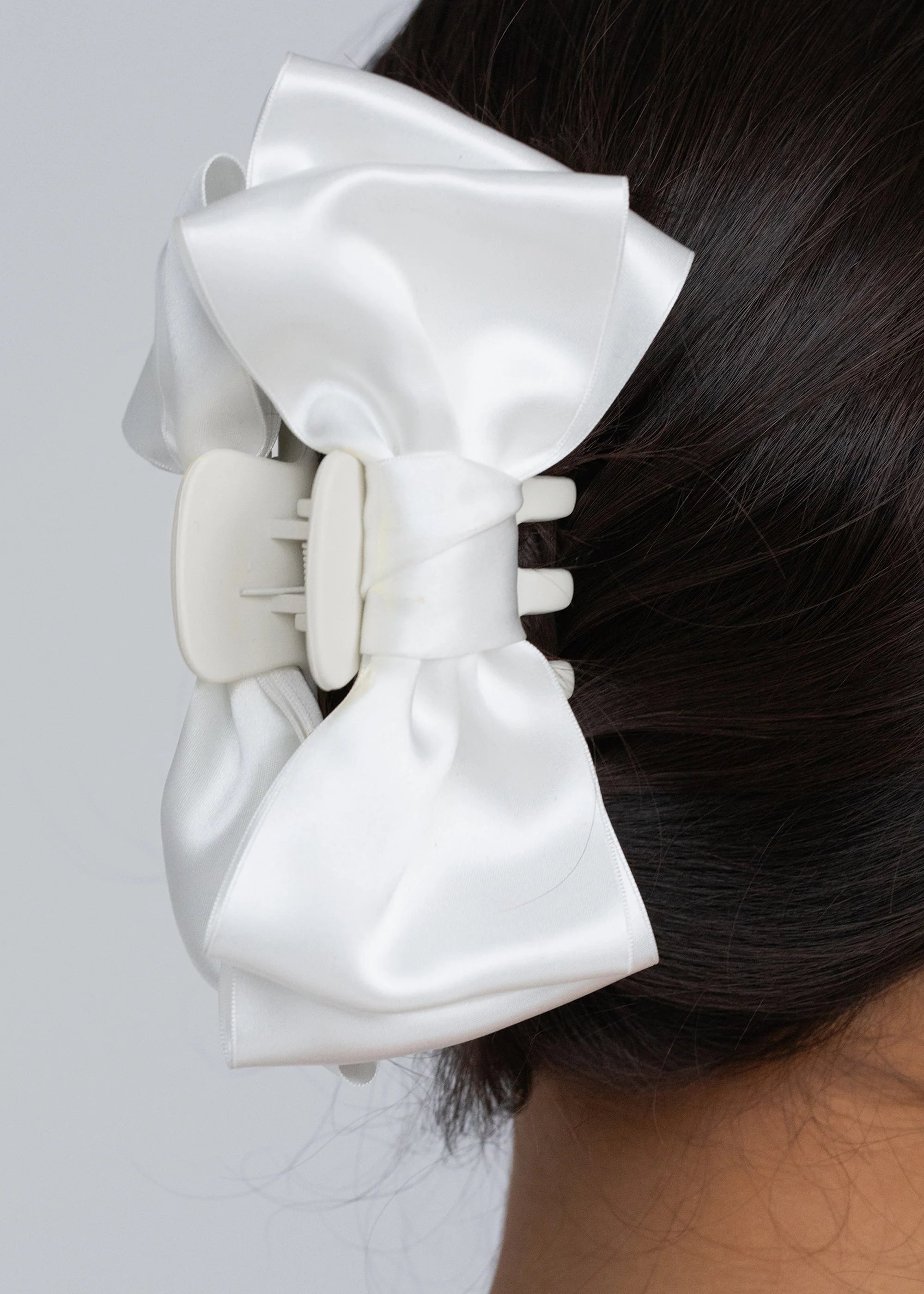 Jennifer Behr - Agatha Jaw Clip - Image 3