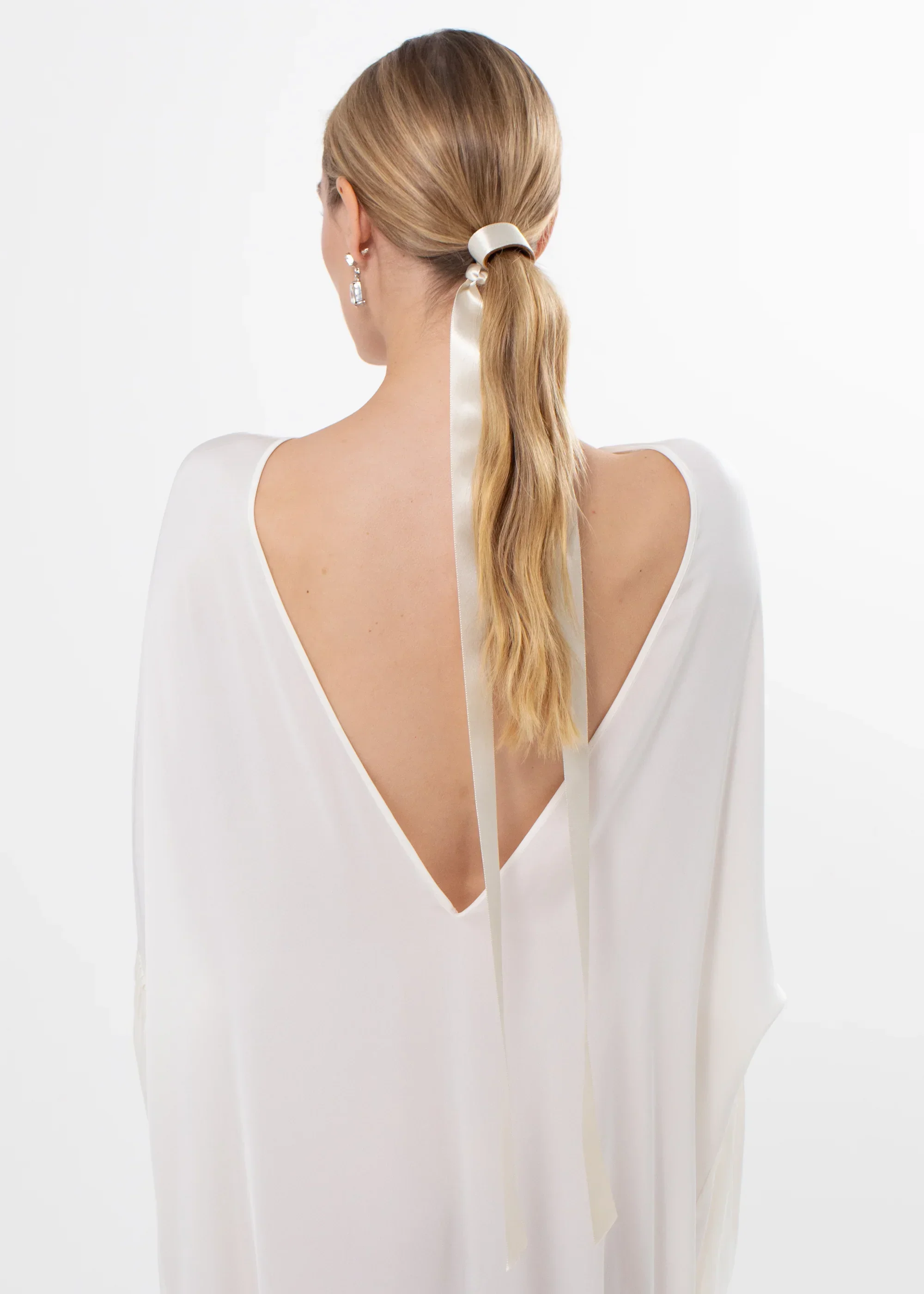 Jennifer Behr - Belle Ribbon Ponywrap - Image 3