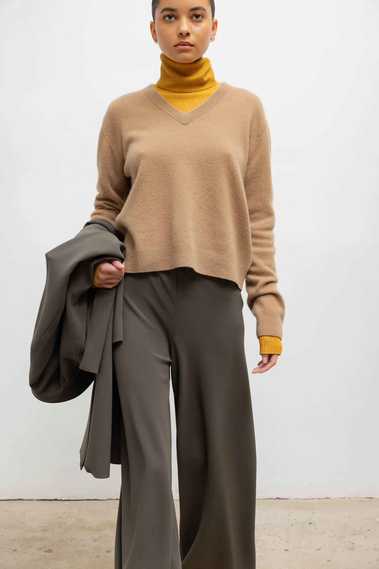 Leset - Jesse V Neck Pullover - Image 4