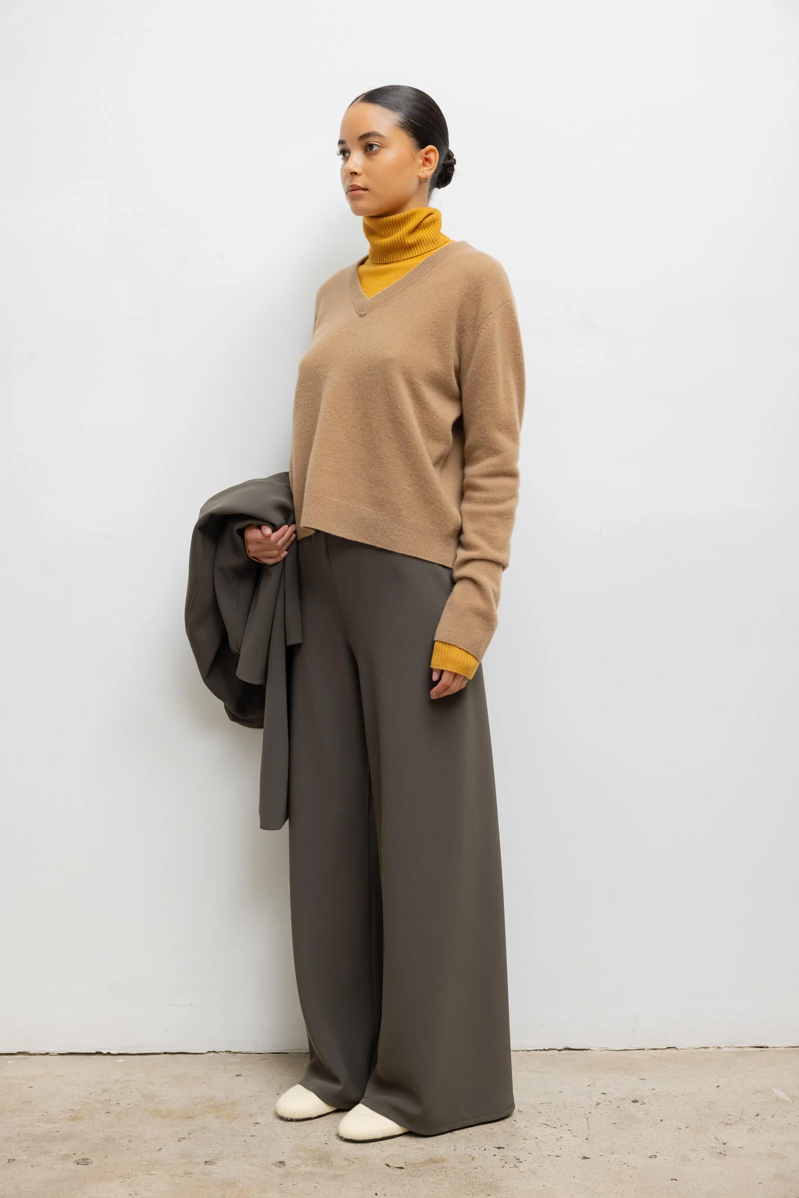 Leset - Jesse V Neck Pullover - Image 5