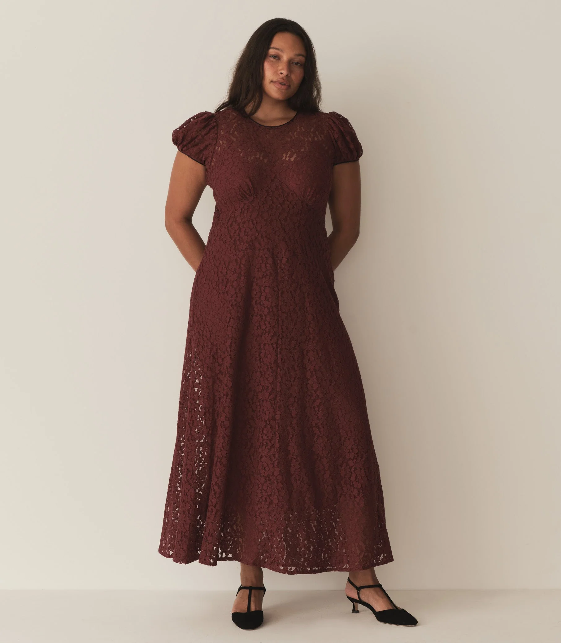 DÔEN - KATARINA DRESS -- BLACK CHERRY
