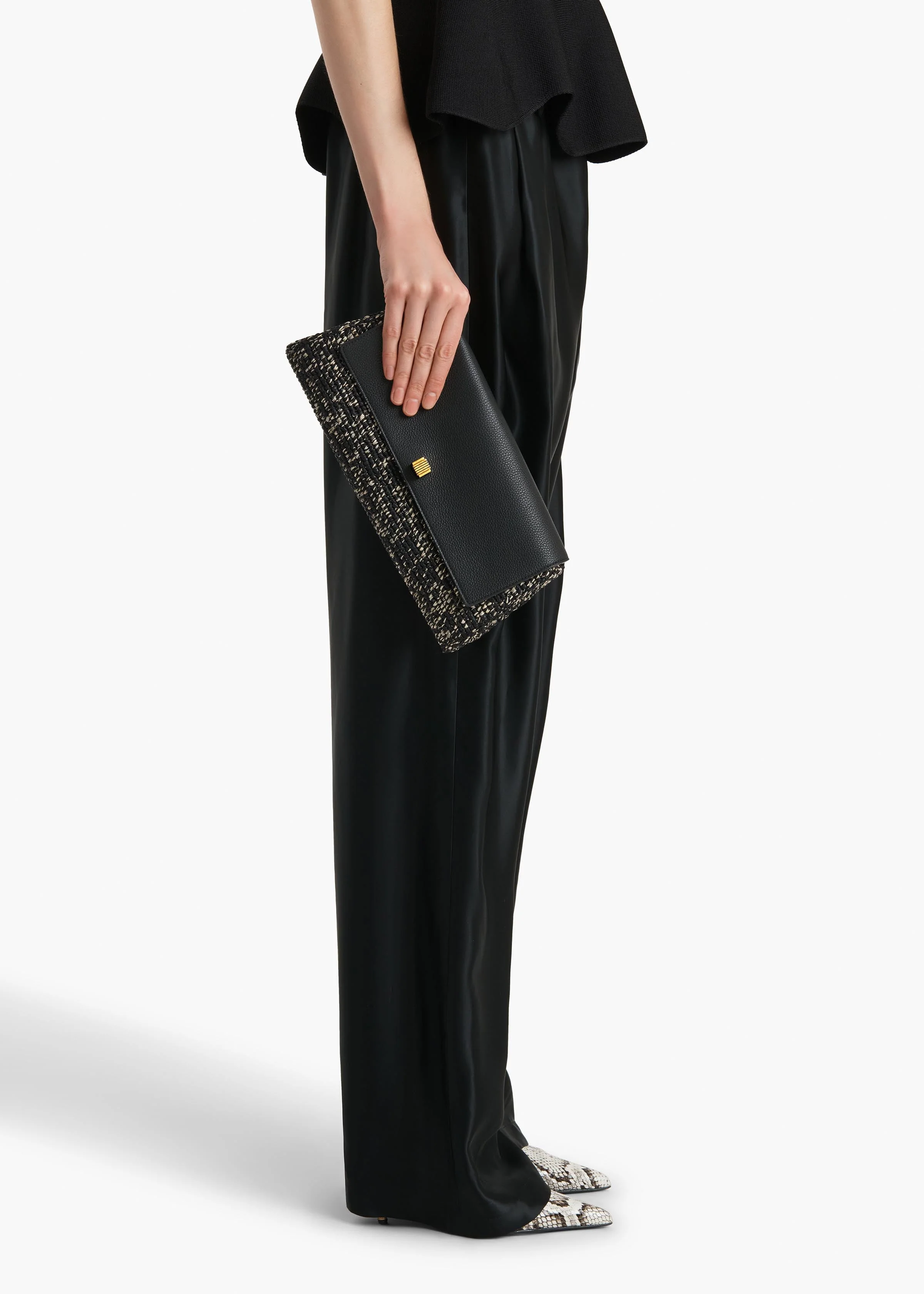 Khaite - Audrey Clutch in Black and White Marled Raffia - Image 5
