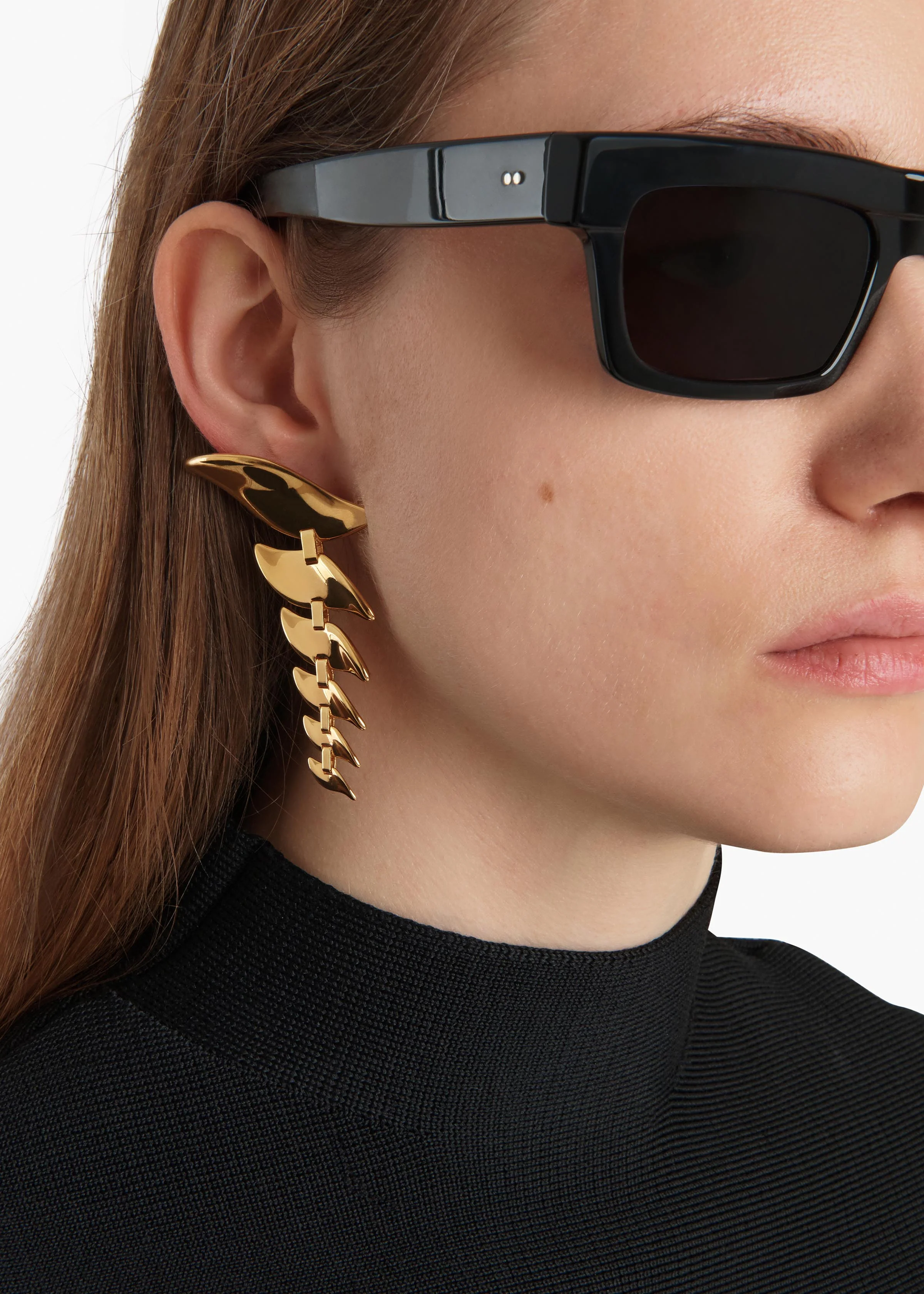 Khaite - Leaf Cascading Earrings in Gold - Image 3