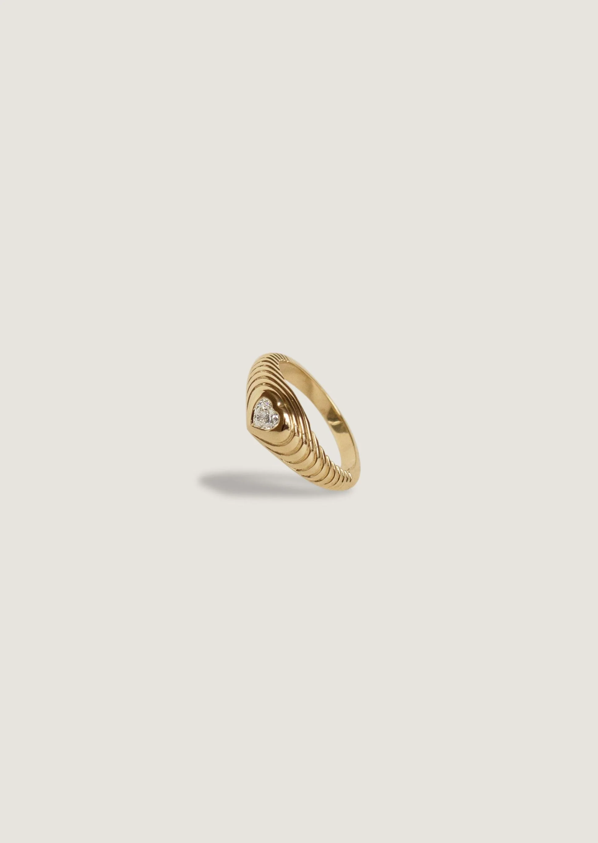 Kinn - Amora Diamond Ribbed Heart Signet Ring - Image 10