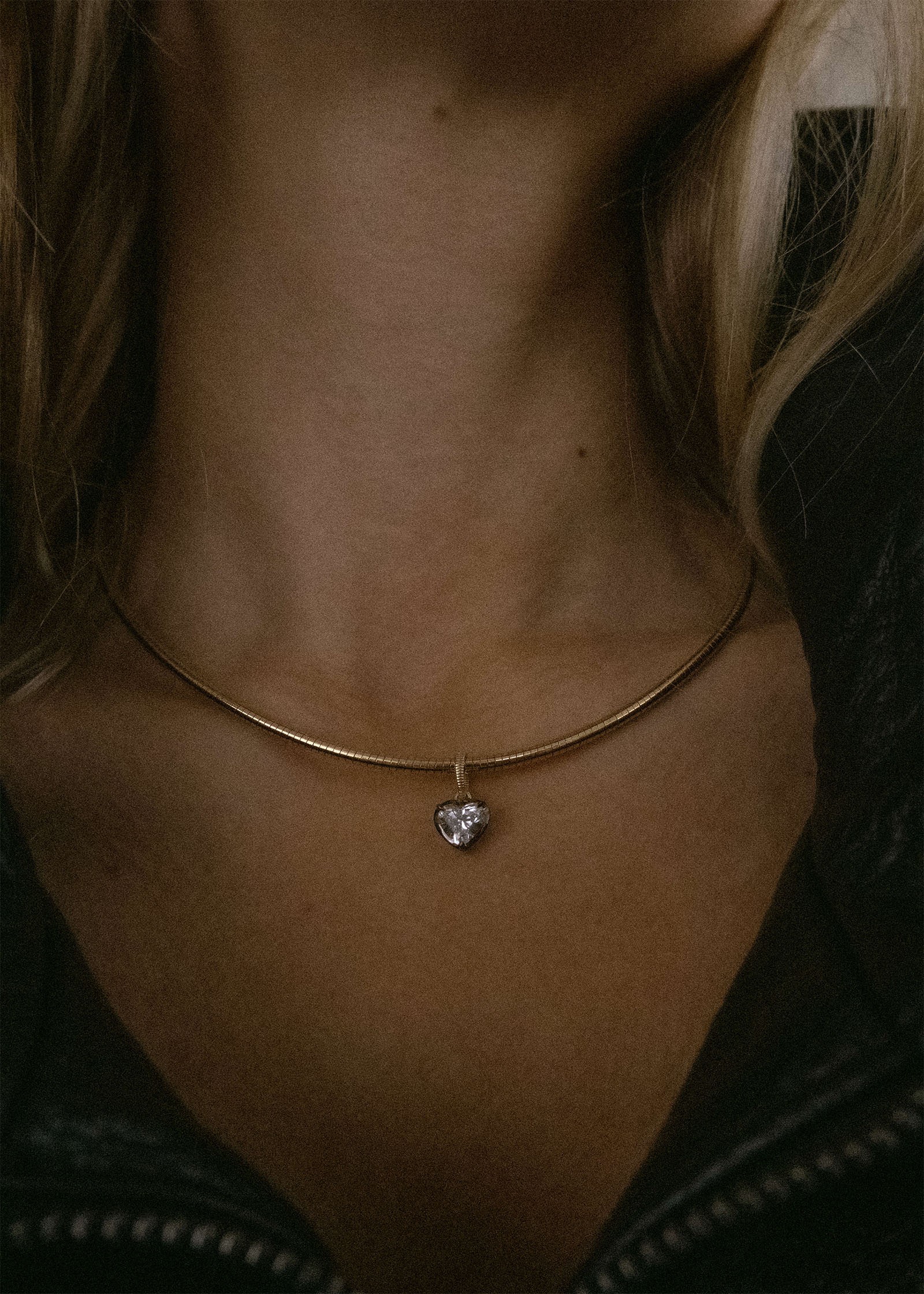 Kinn - Clara Black Rhodium Heart Pendant Necklace - Image 2