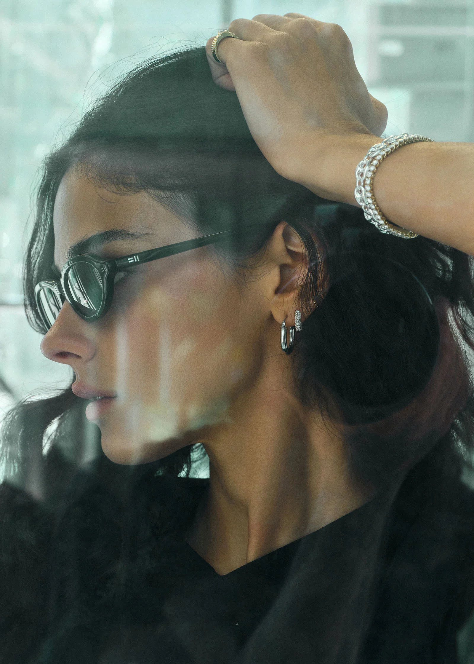 Kinn - Classic Hoop Earrings Small Silver - Image 5