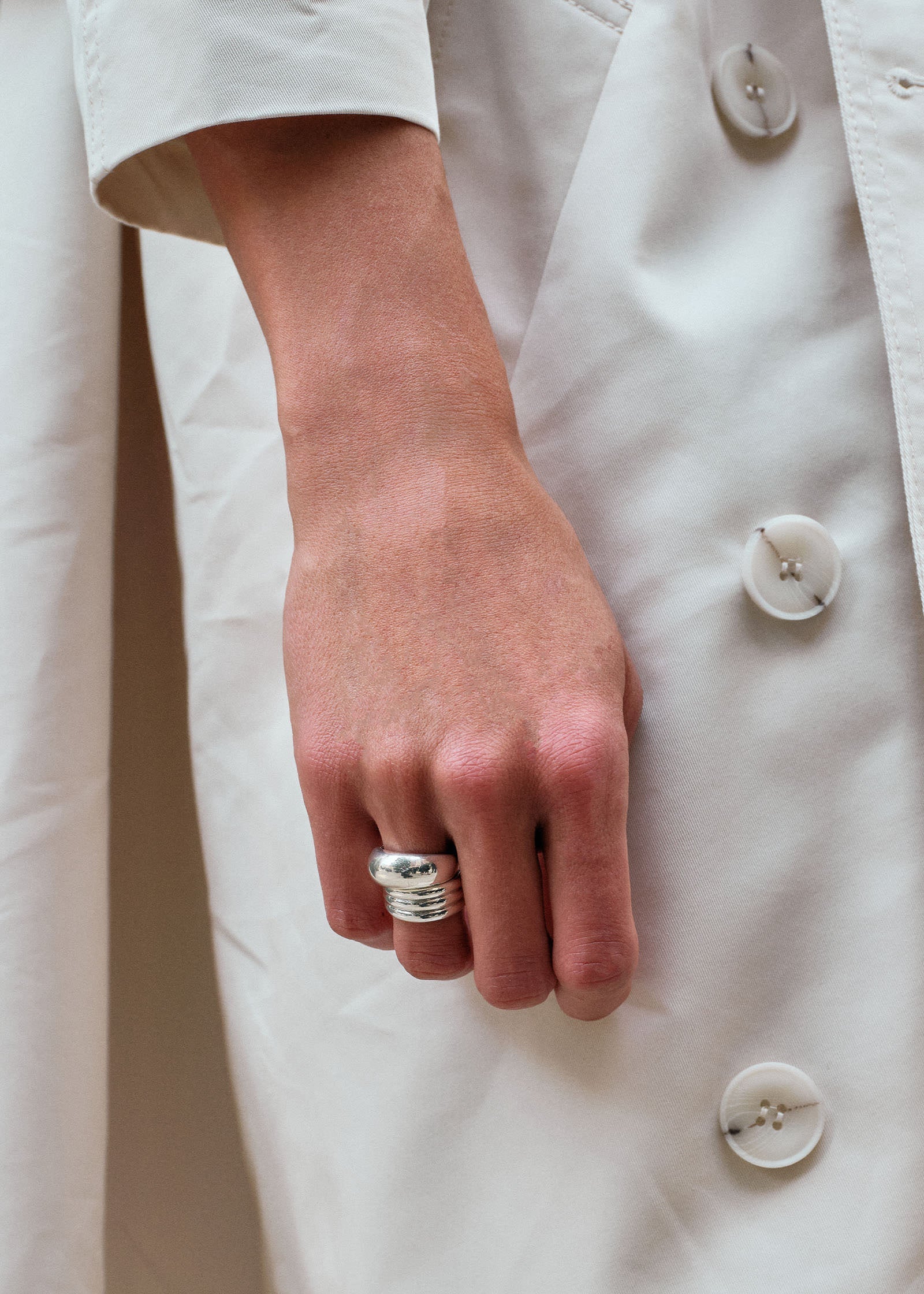 Kinn - Dare To Love Bold Hollow Dome Ring Silver - Image 6