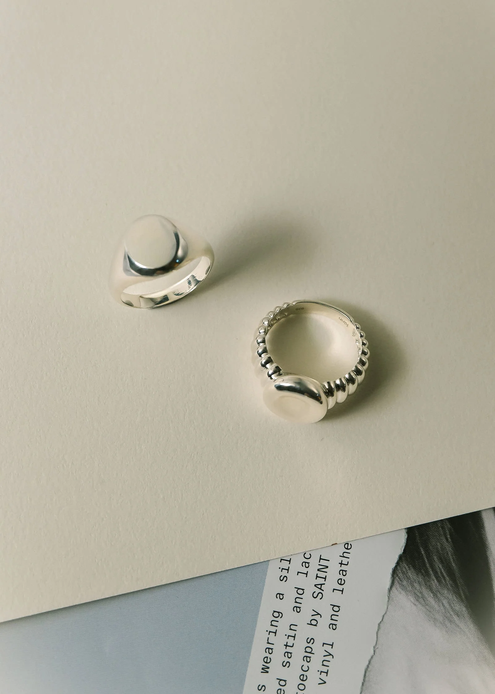 Kinn - Osla Oval Signet Ring Silver - Image 3