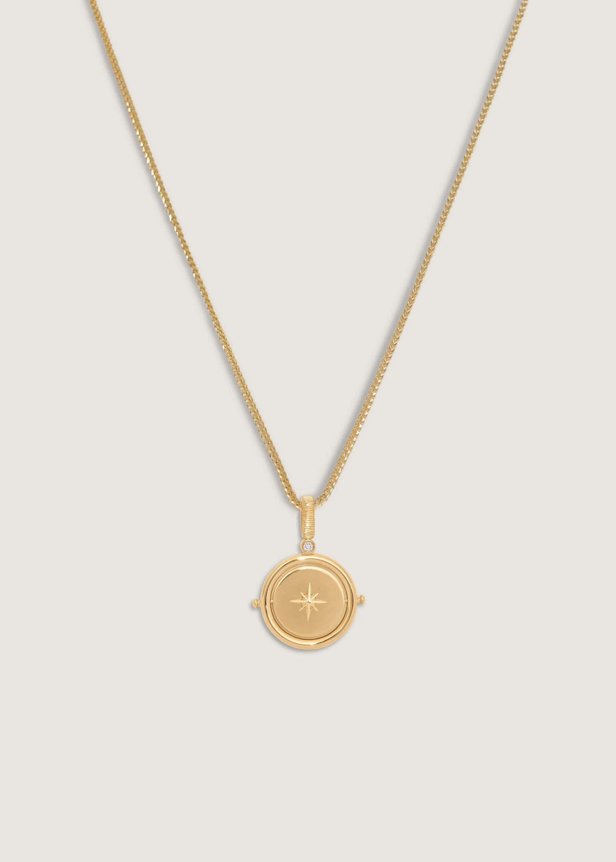 Kinn - Round North Star Birthstone Necklace Emerald - Image 6