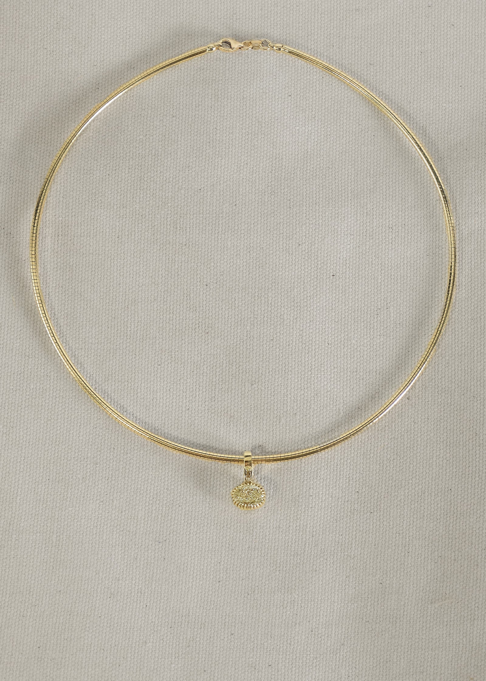 Kinn - Solis Ribbed Aurelia Yellow Diamond Pendant - Image 3