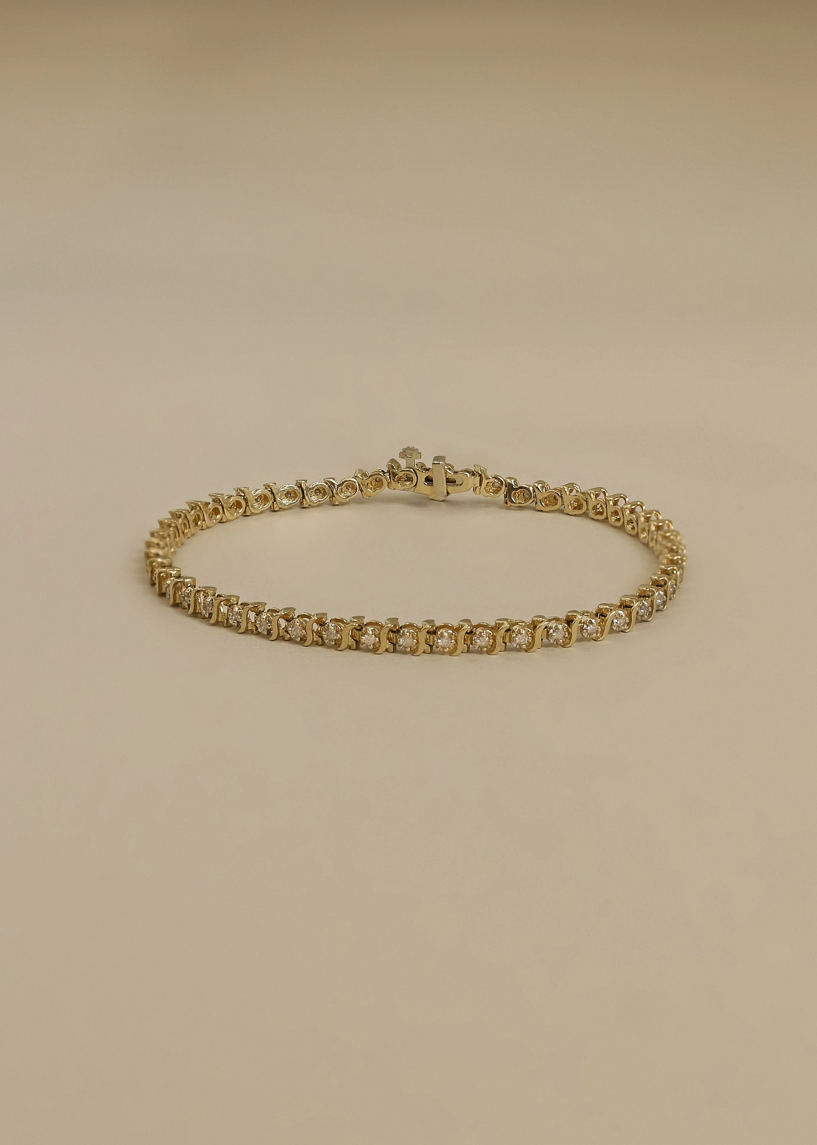 Kinn - Vintage 14k S Link Tennis Bracelet - Image 3
