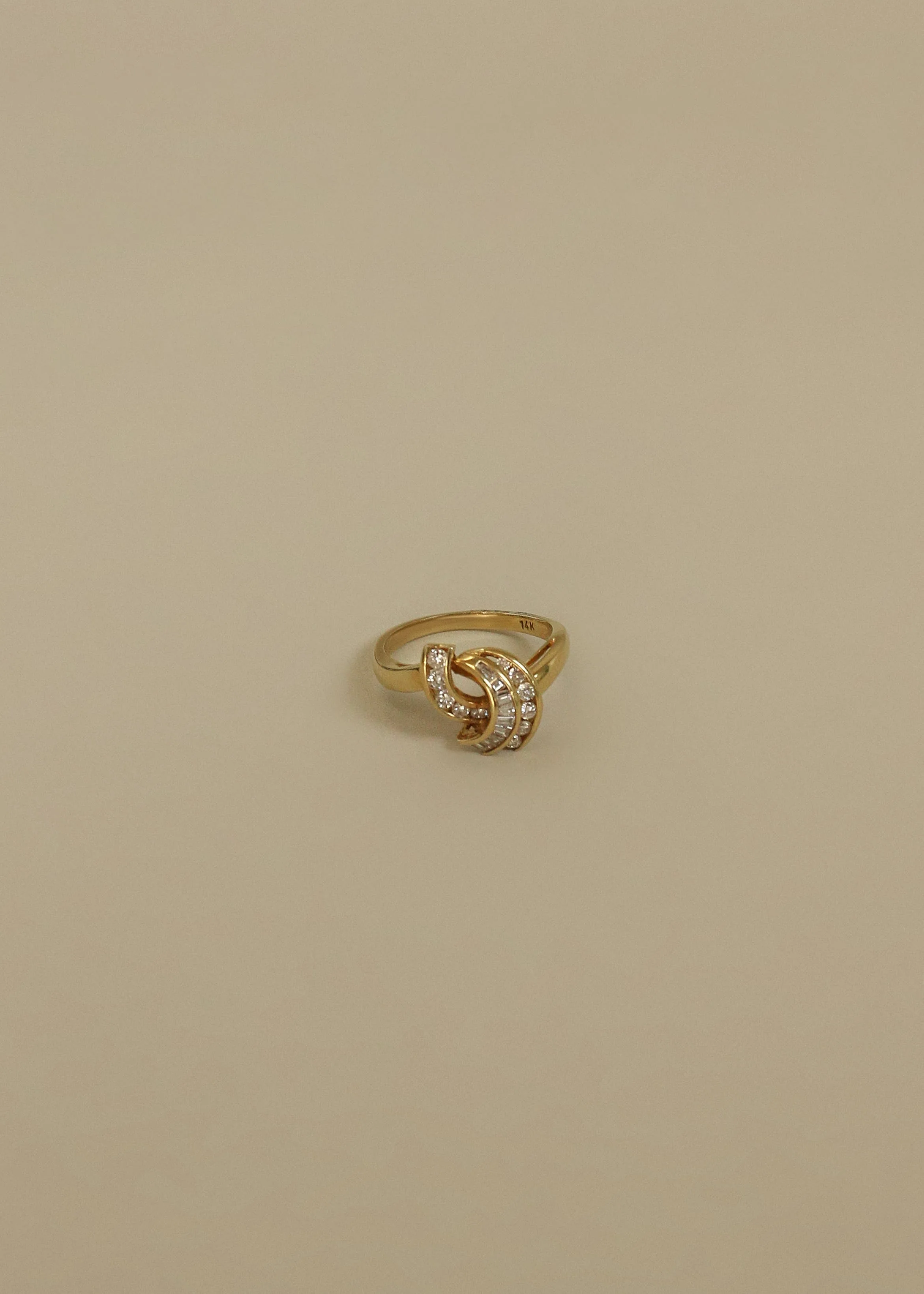 Kinn - Vintage 18k Baguette and Round Arch Diamond Ring