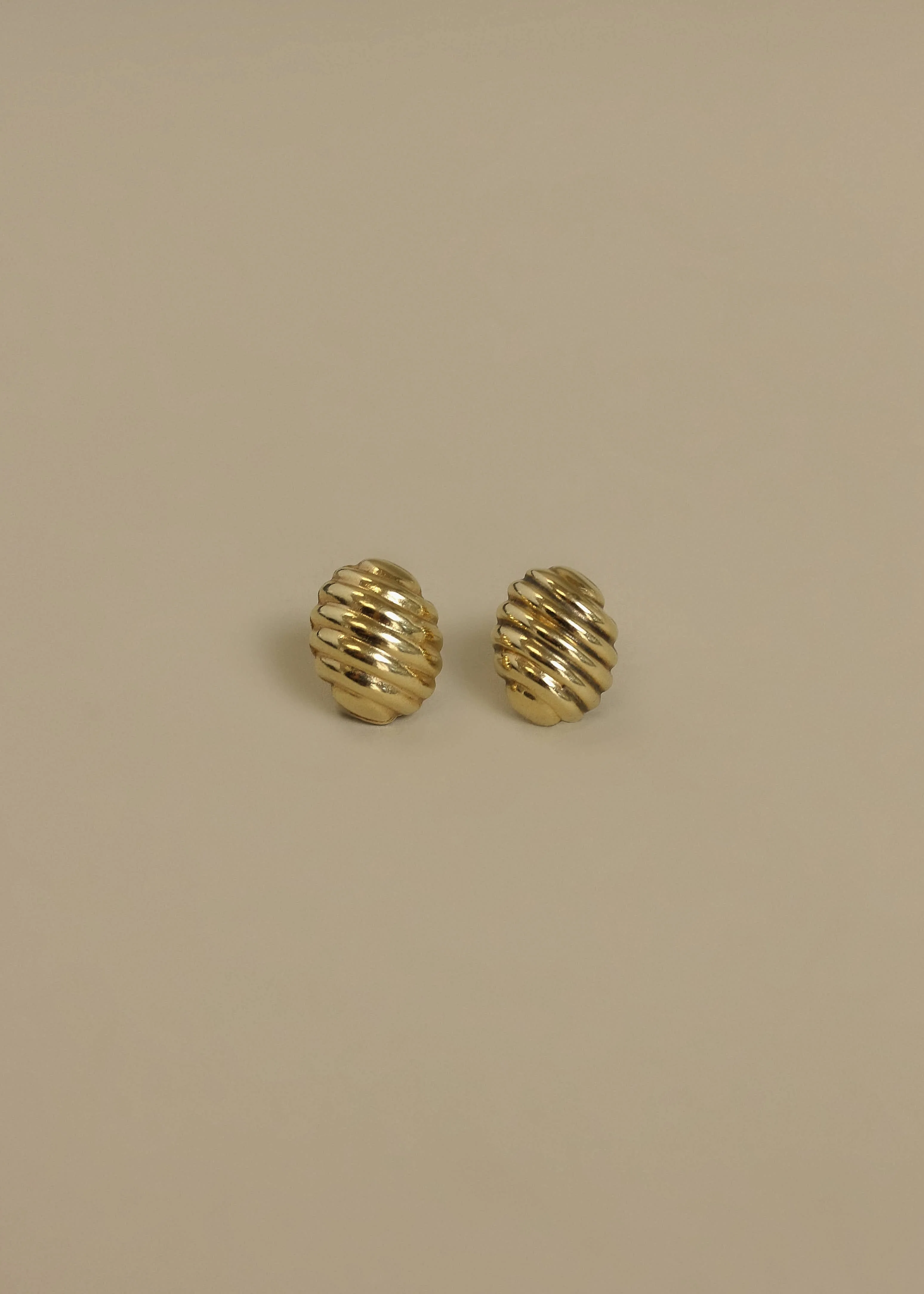 Kinn - Vintage Croissant Earrings