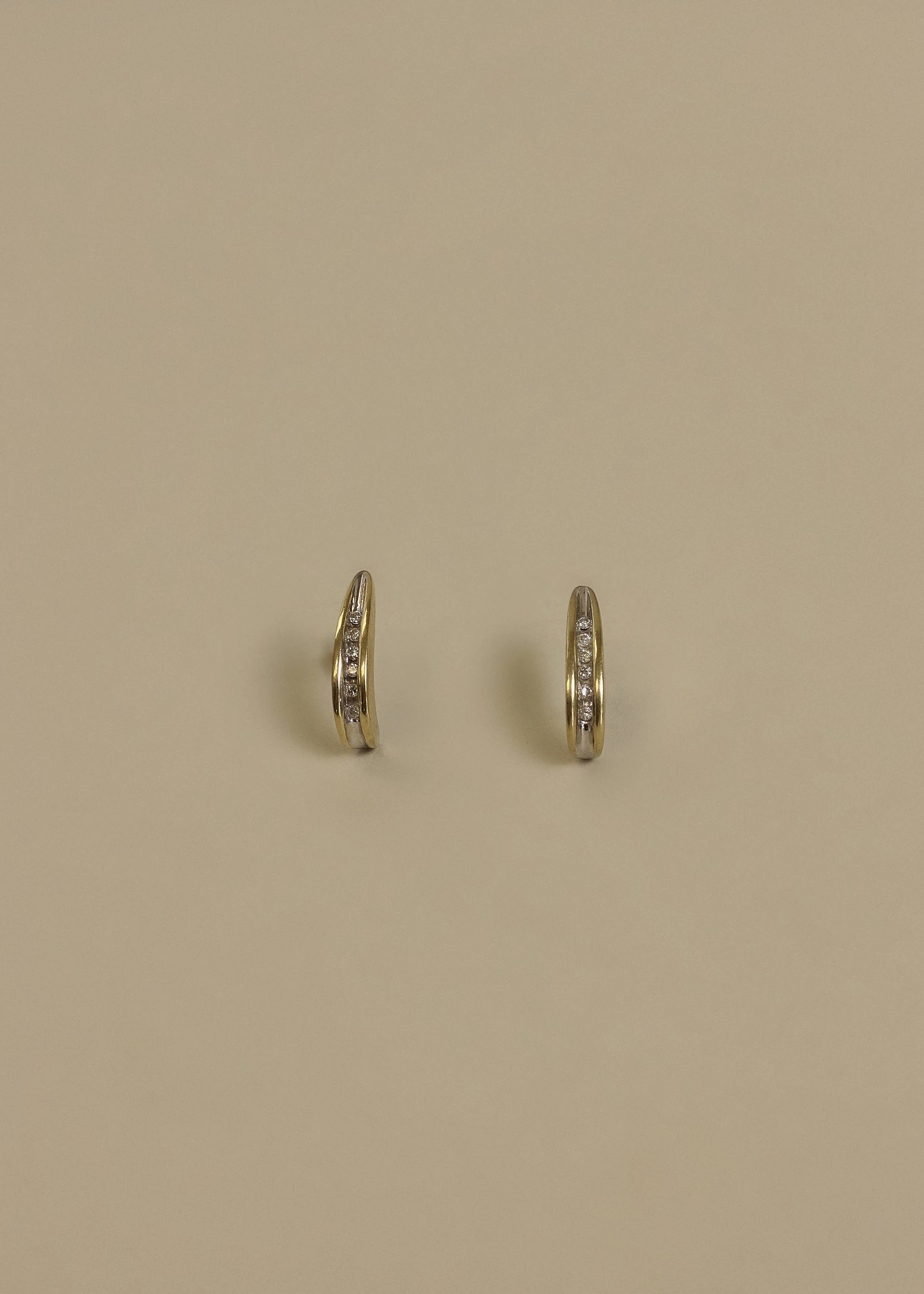 Kinn - Vintage Diamond Curved 14k Earrings