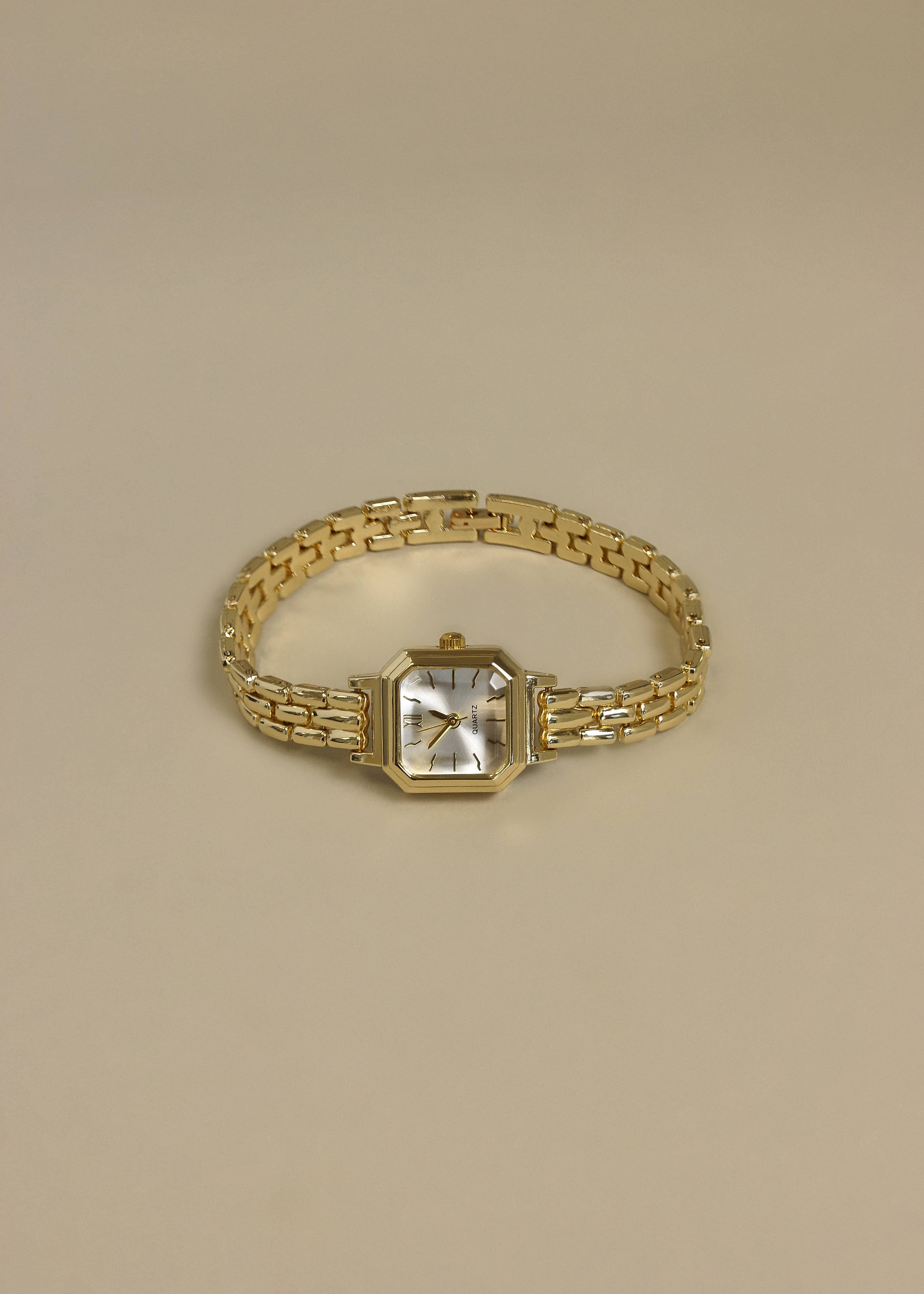 Kinn - Vintage Quartz Square Watch