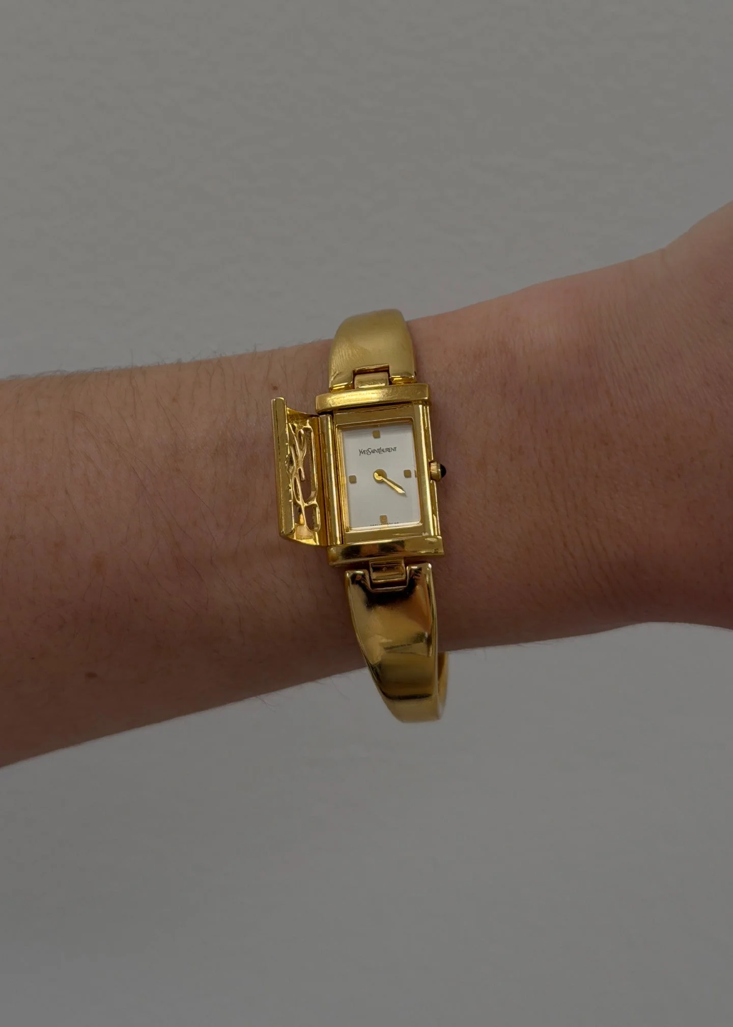 Kinn - Vintage YSL Gold Bangle Watch - Image 3