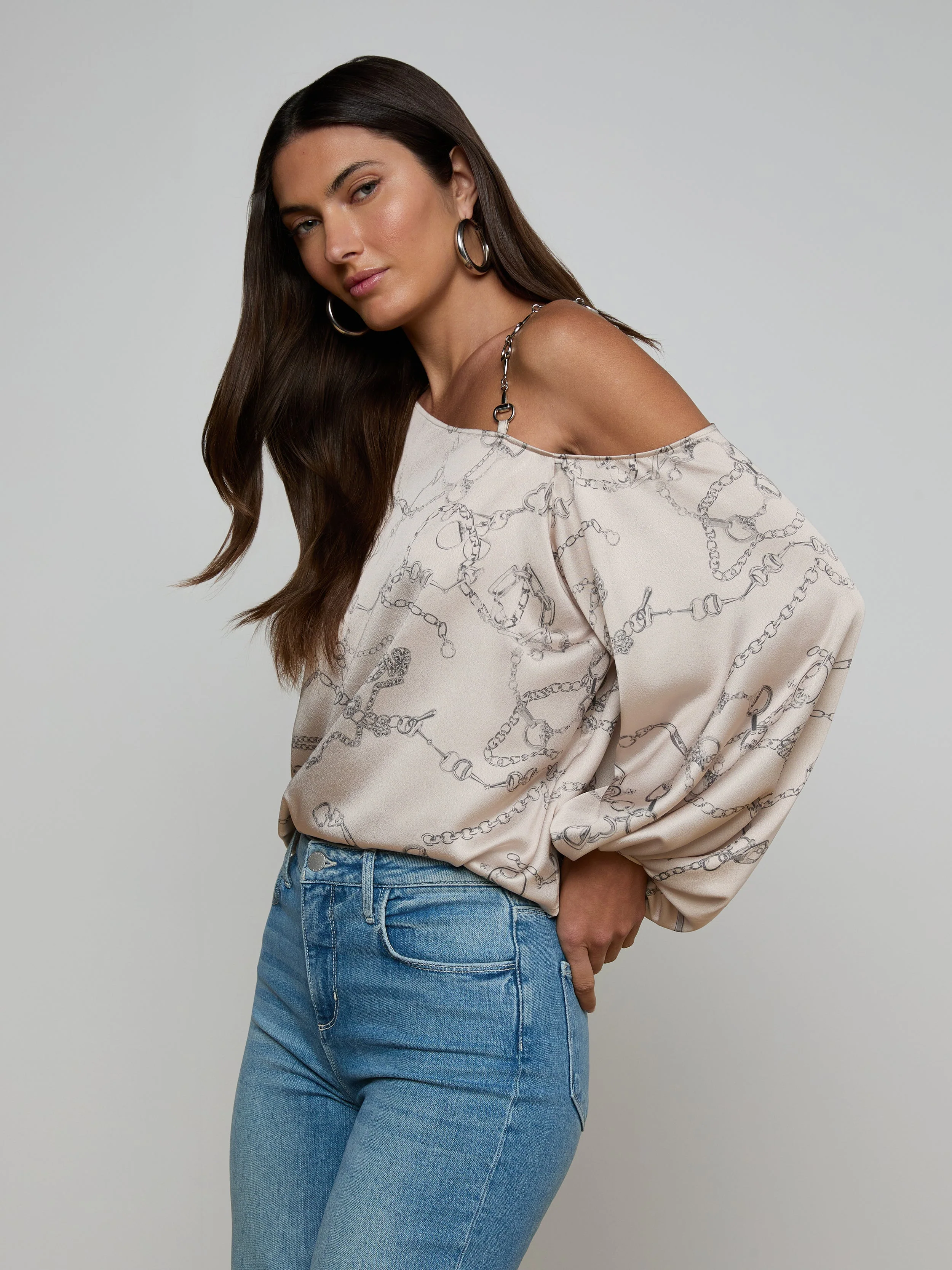 L'AGENCE - Asami Chain One - Shoulder Blouse - Image 2
