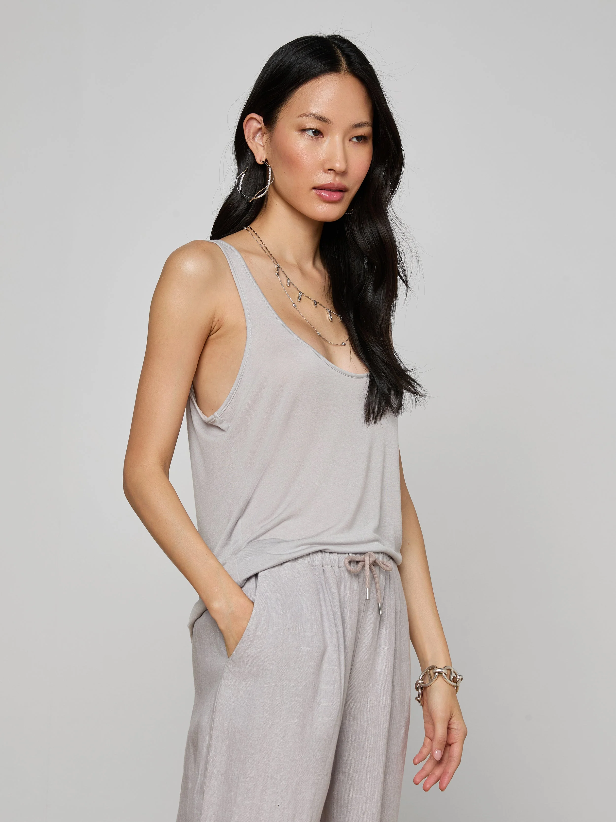 L'AGENCE - Celia Scoopneck Tank - Image 2