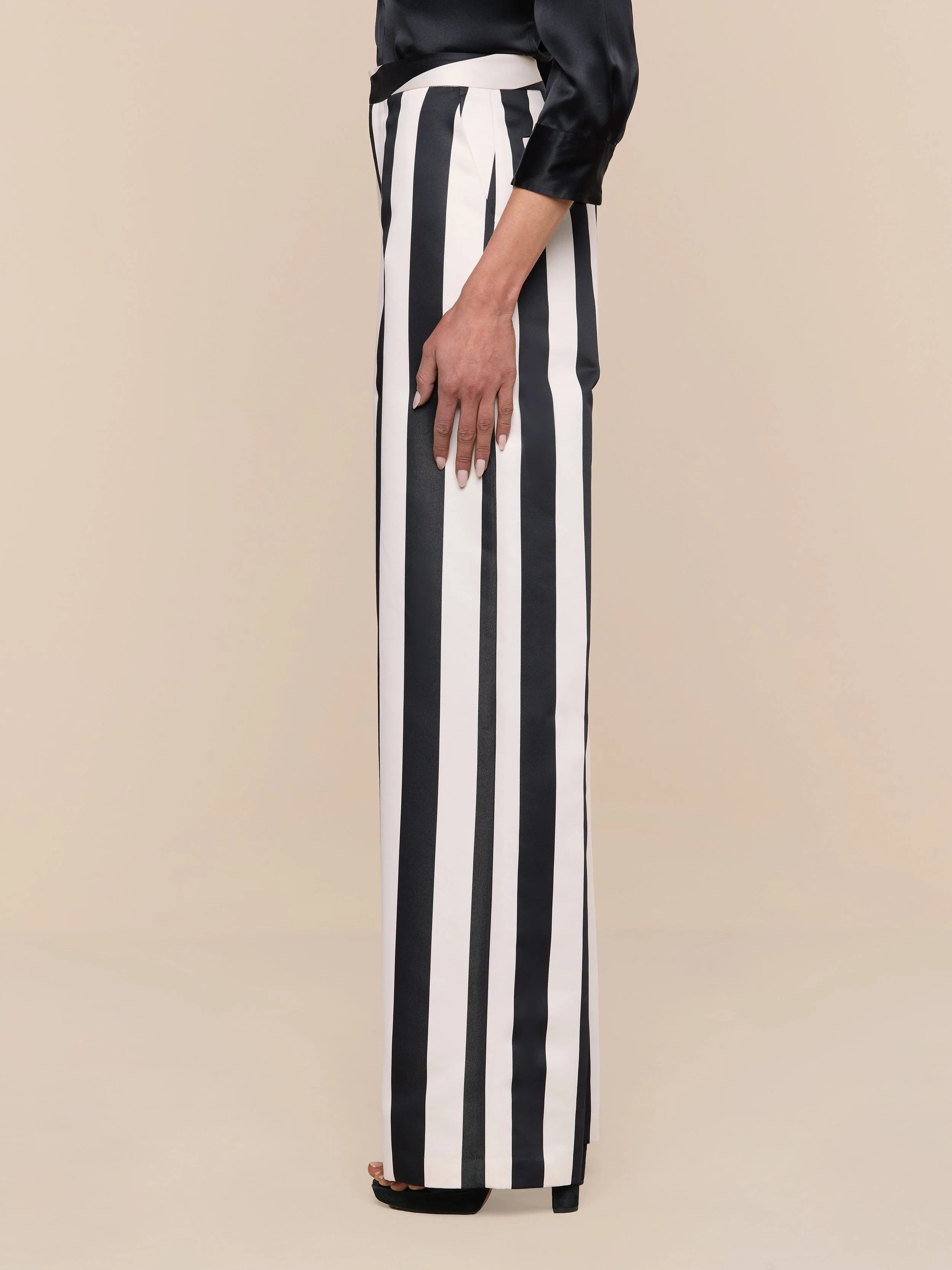 L'AGENCE - Livvy Satin Straight - Leg Trouser - Image 4
