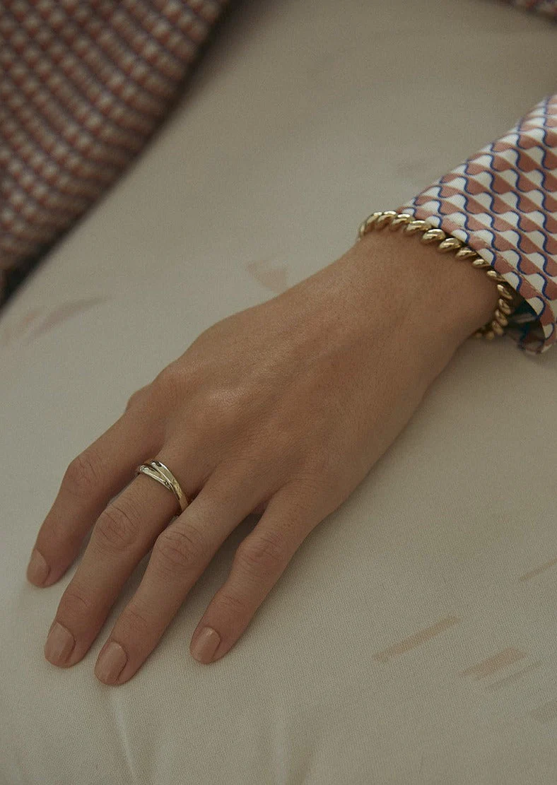 Kinn - L'Amour Interlocking Ring Gold - Image 2