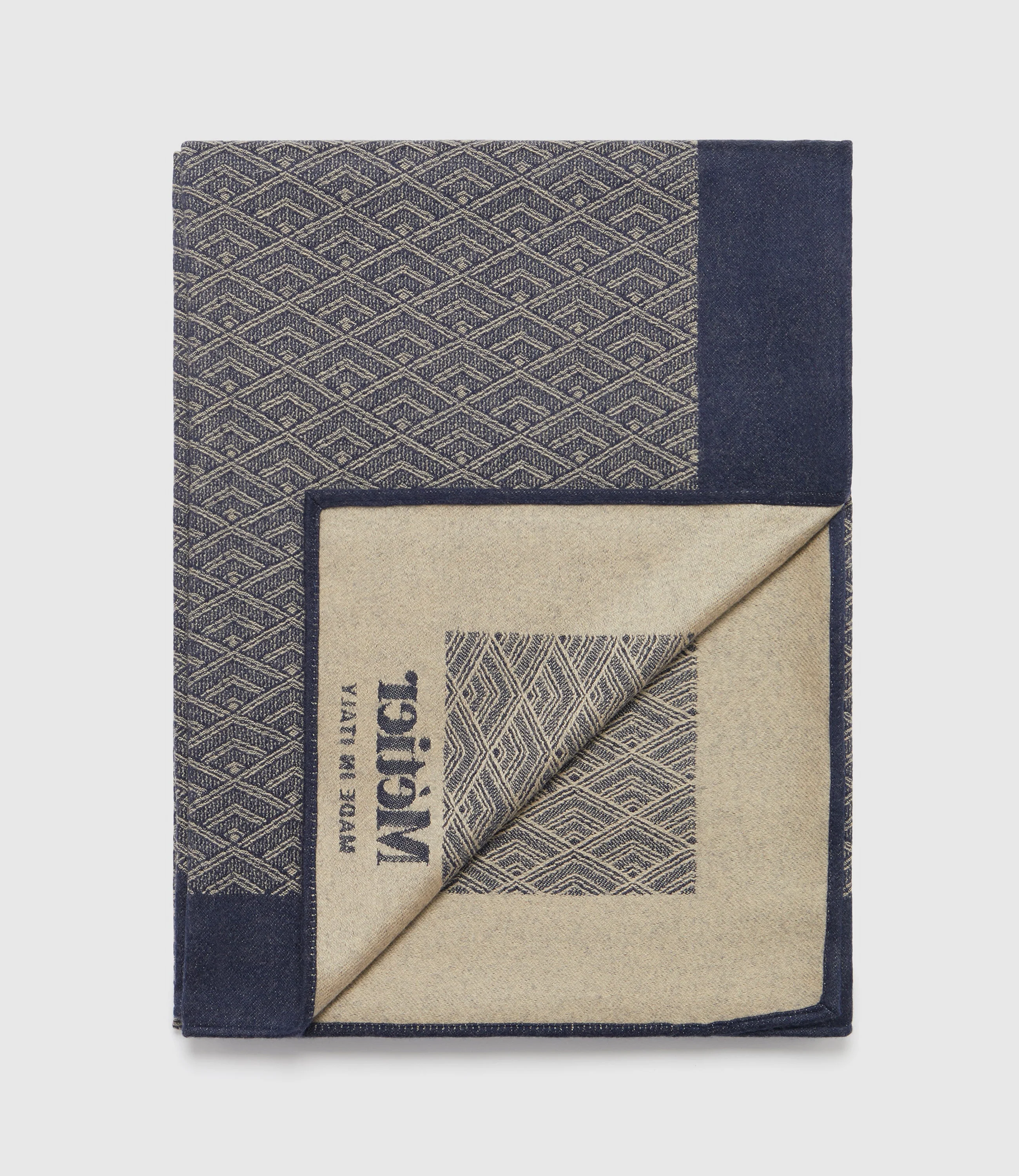 Metier - Large Cashmere Throw Navy and Natural - Image 2