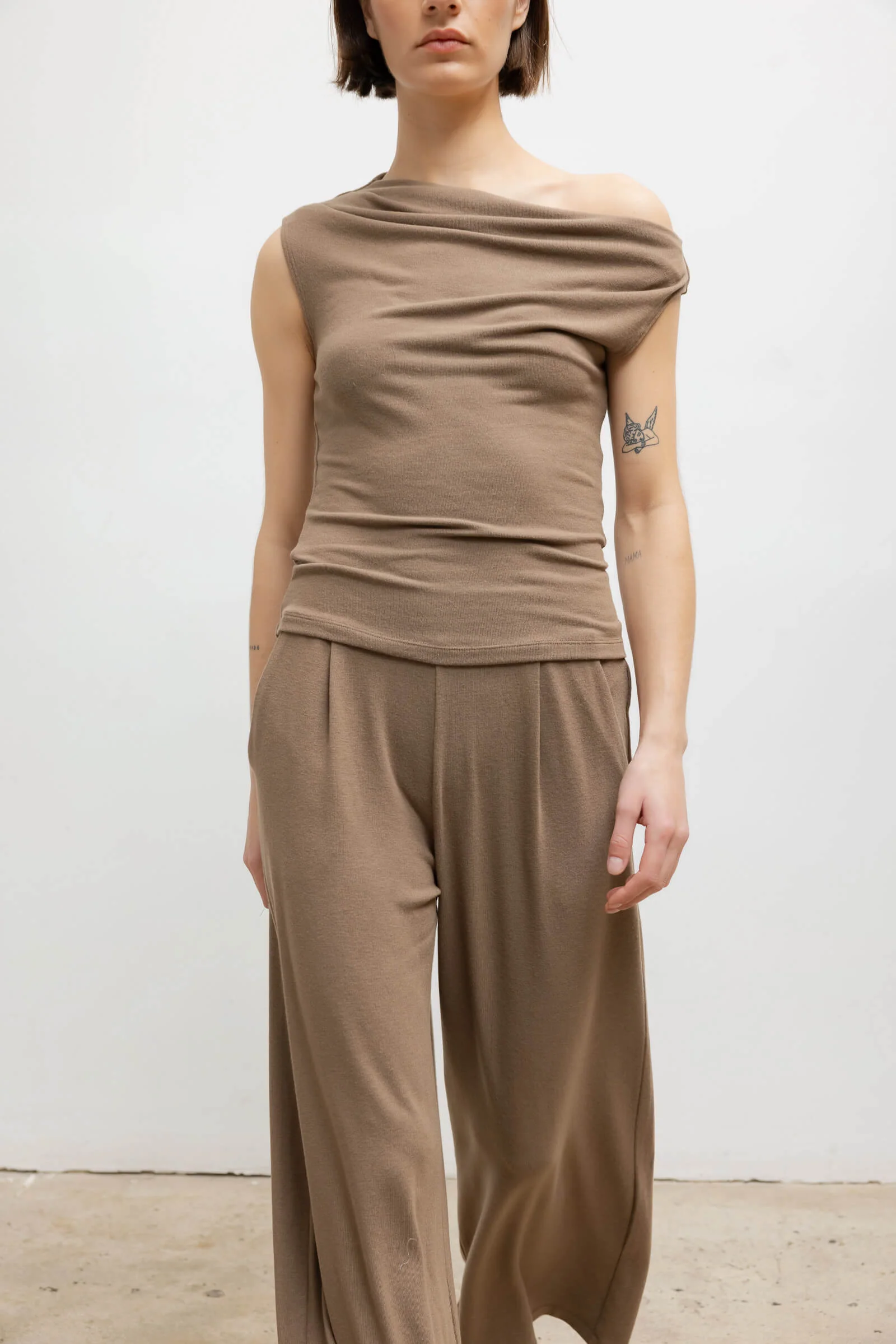 Leset - Lauren Crop Pleated Pocket Pant - Image 4