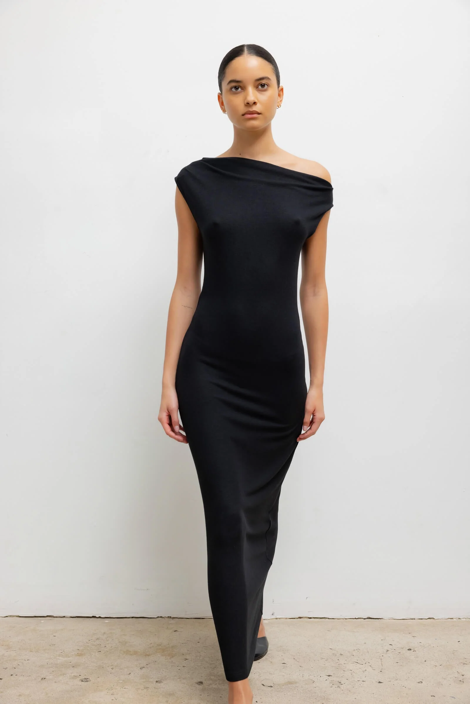 Leset - Lauren Ruched Asymmetrical Shoulder Dress - Image 3