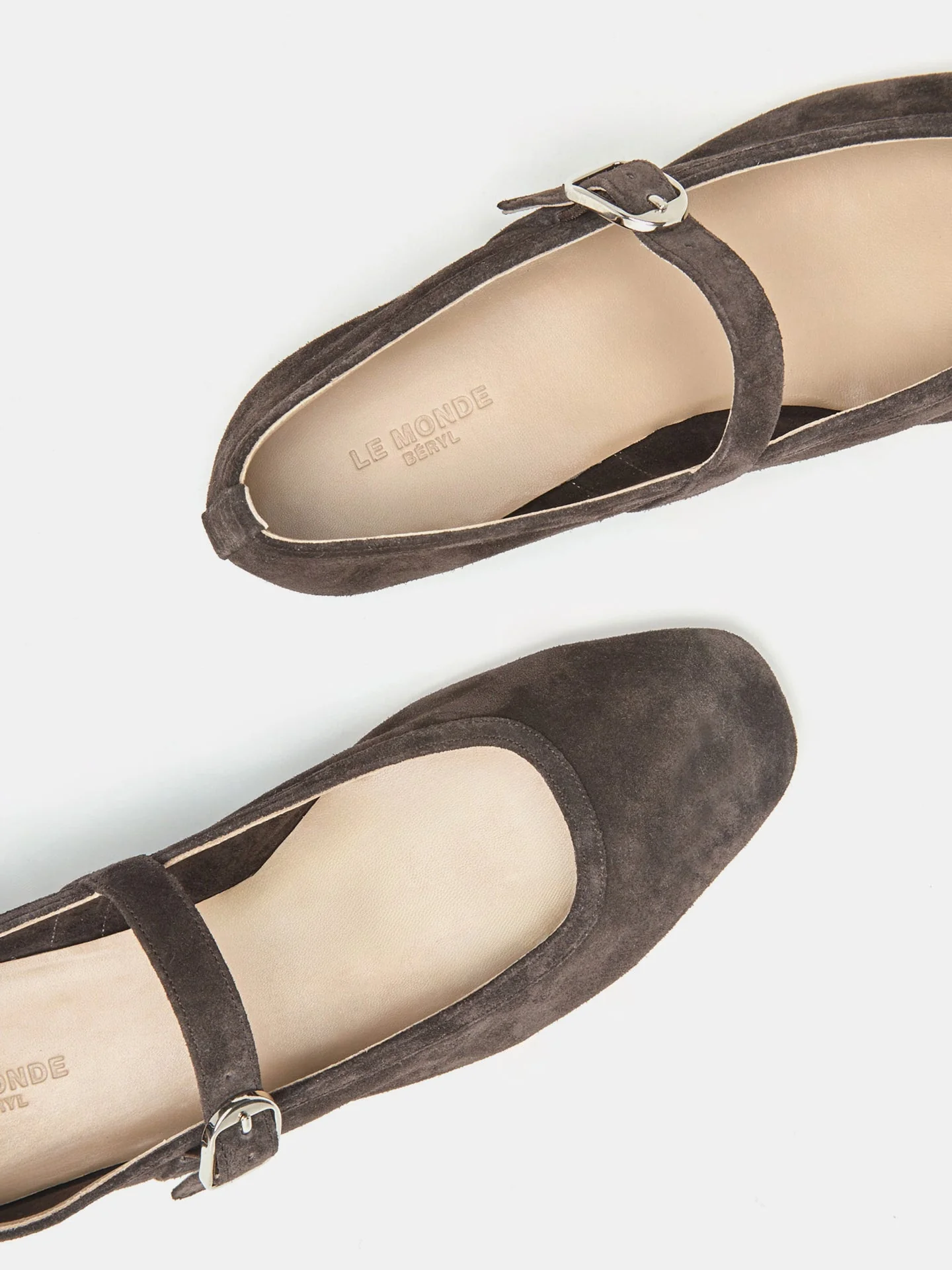 Le Monde Beryl - Ballet Mary Jane / Pepper Suede - Image 4